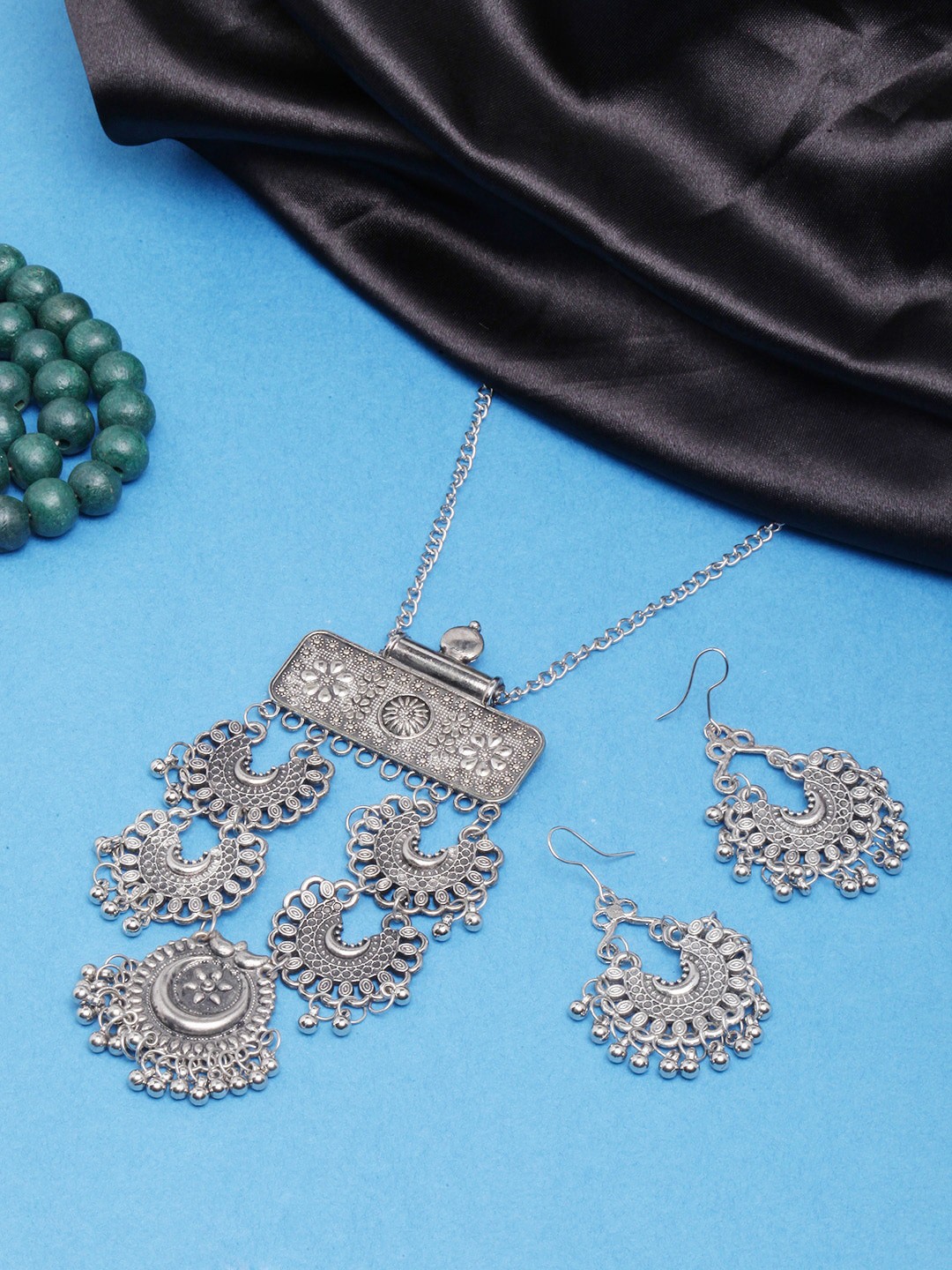 

DIVA WALK Silver-Plated Beaded Jewellery Set
