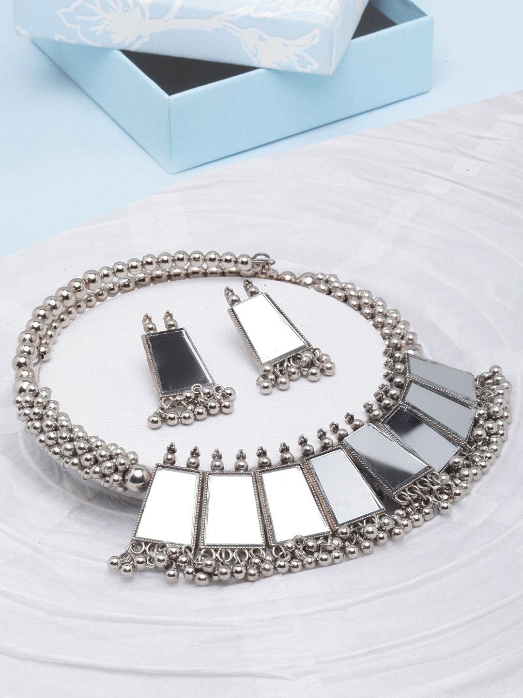 

Sangria Silver-Plated Mirror Studded Jewellery Set