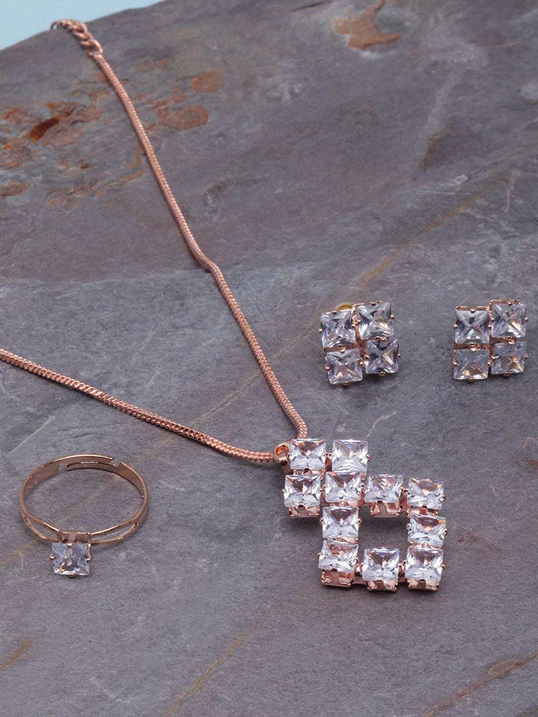

DIVA WALK Stone-Studded Jewellery Set, Rose gold