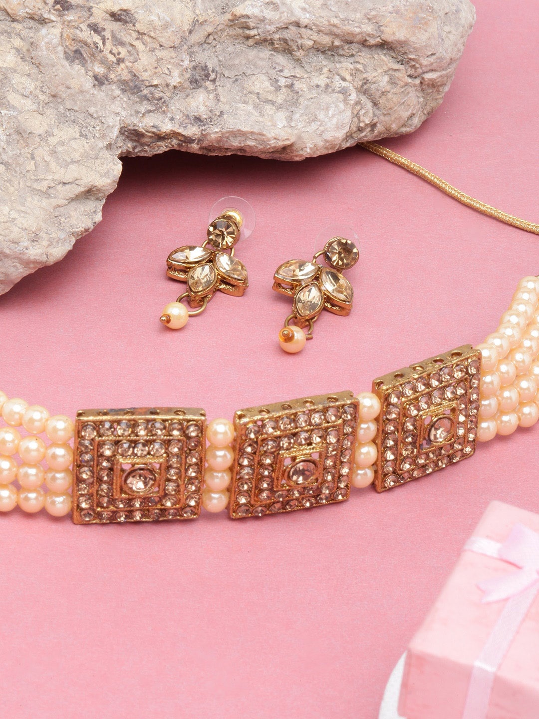 

DIVA WALK Gold-Plated Stone-Studded & Pearl Beaded Jewellery Set