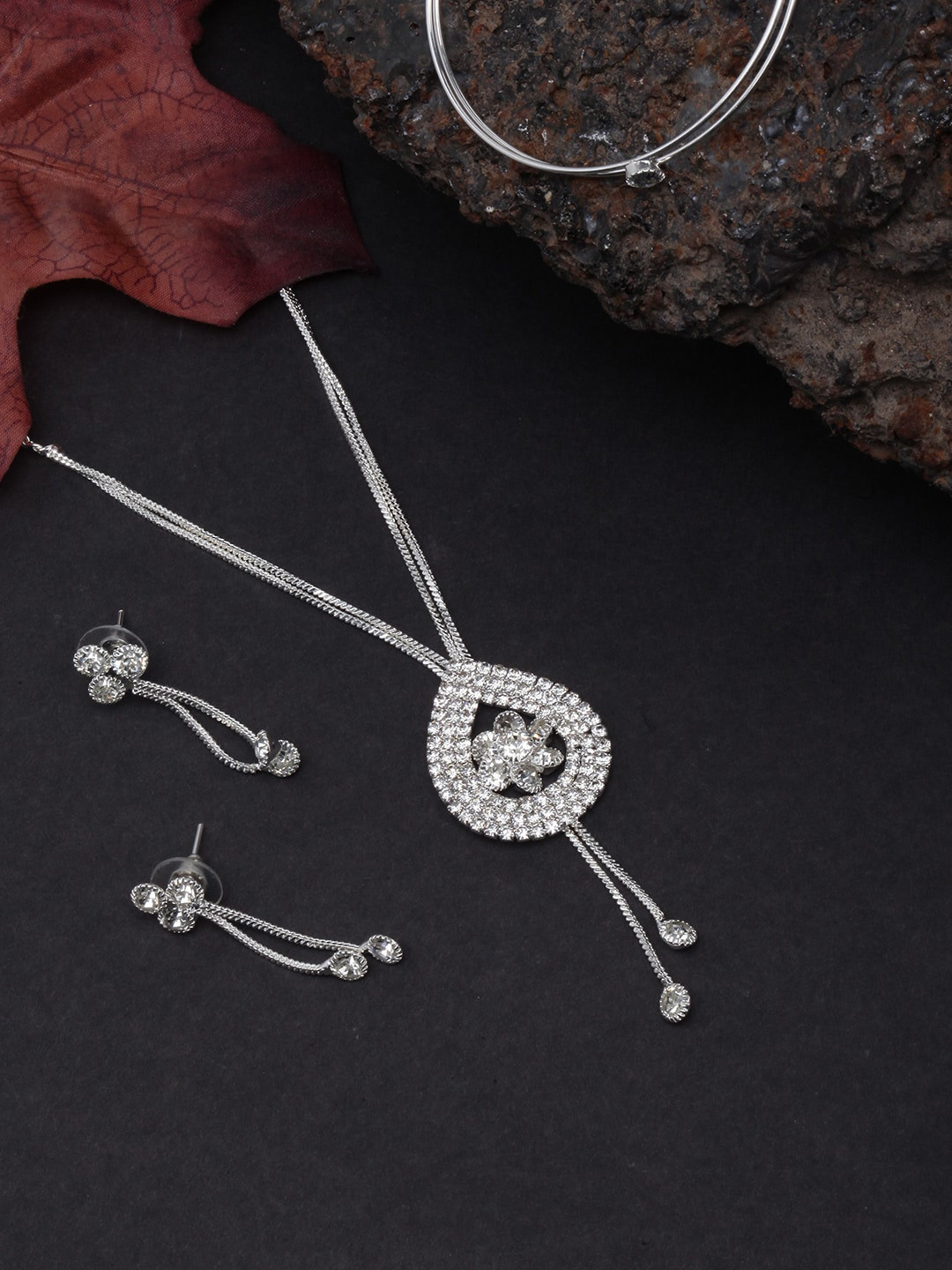 

DIVA WALK Silver-Plated White Cubic Zirconia-studded Jewellery Set