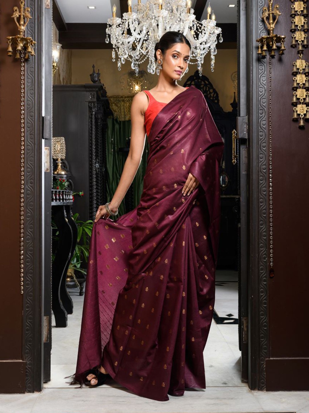 

HERE&NOW Woven Design Bhagalpuri Saree, Burgundy