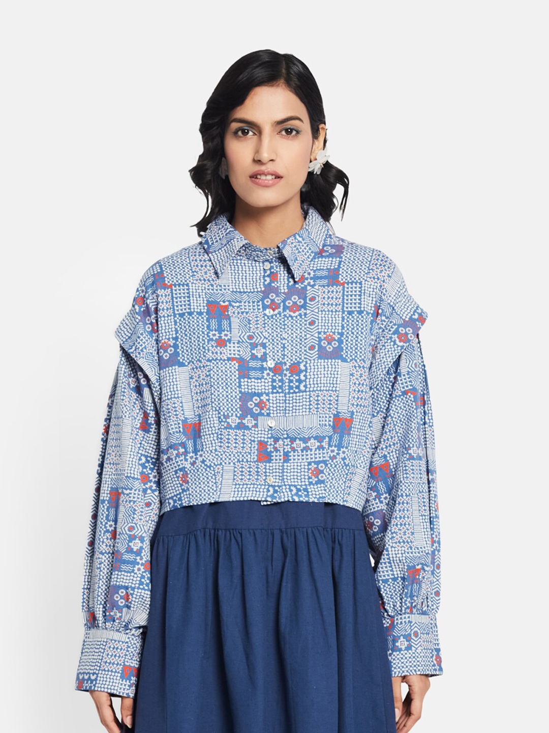 

Fabindia Geometric Printed Shirt Style Crop Top, Blue