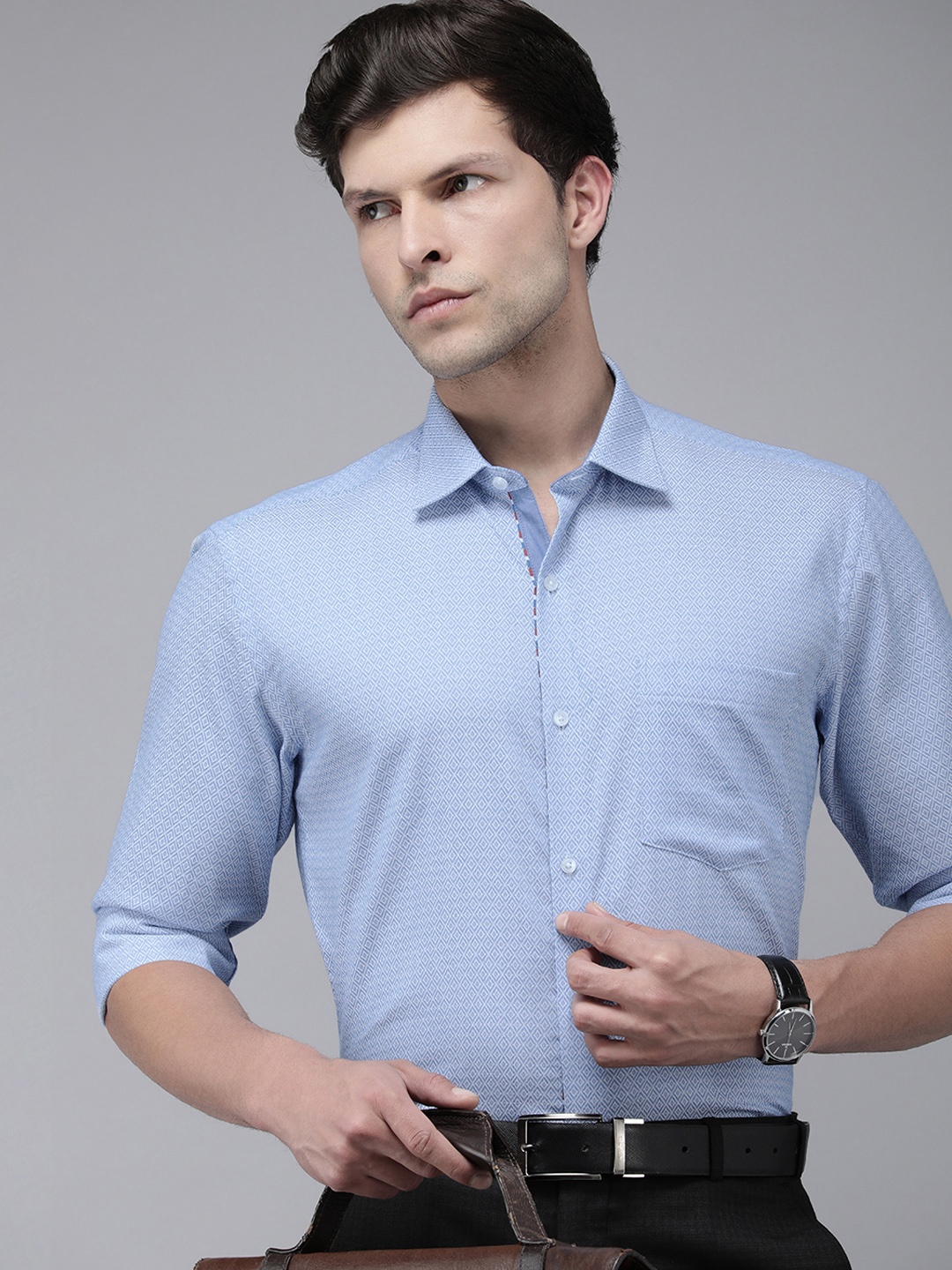 

Park Avenue Men Pure Cotton Slim Fit Formal Shirt, Blue