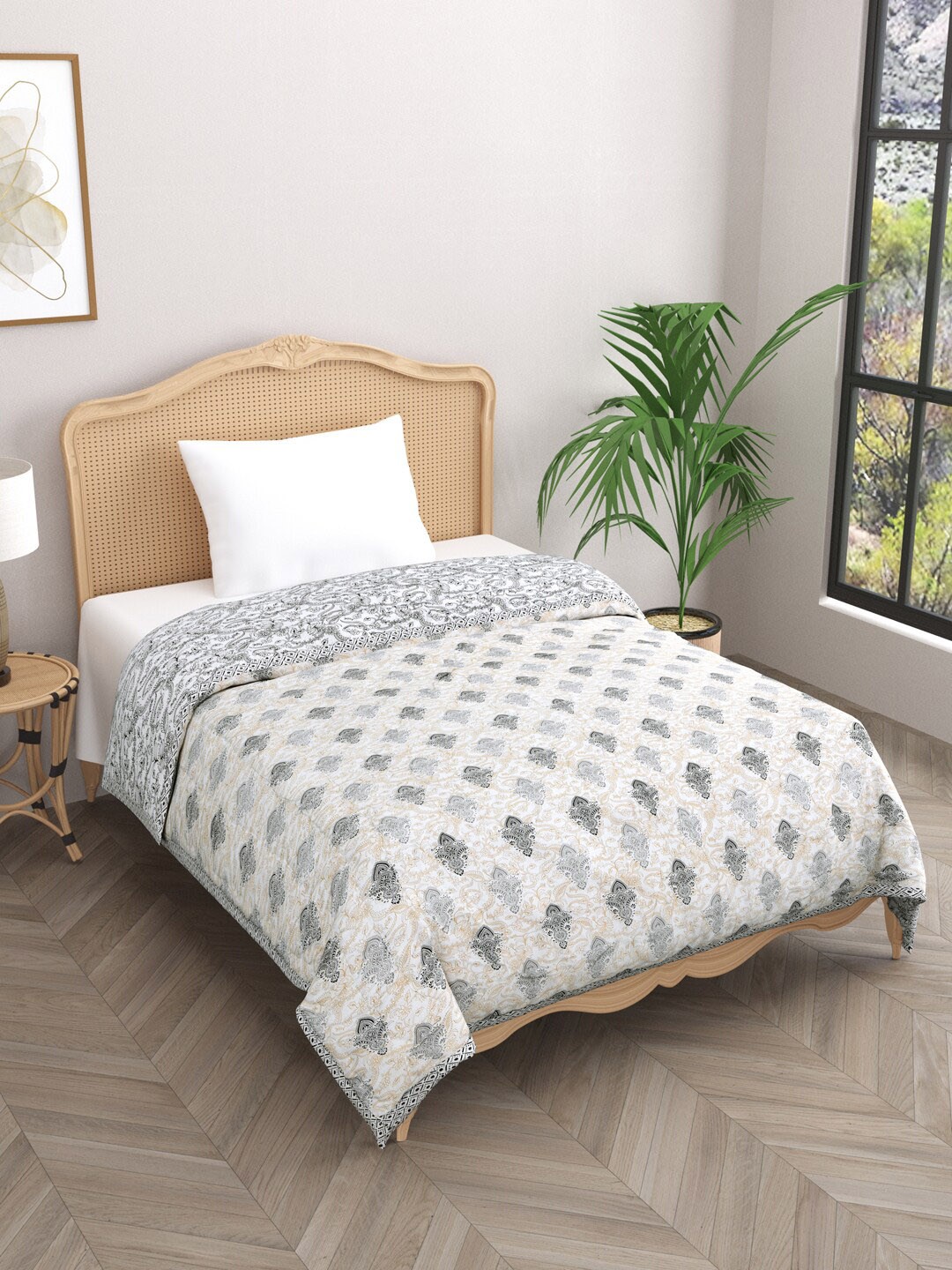 

Gulaab Jaipur Grey & White Floral Mild Winter Cotton 500 GSM Single Bed Quilt