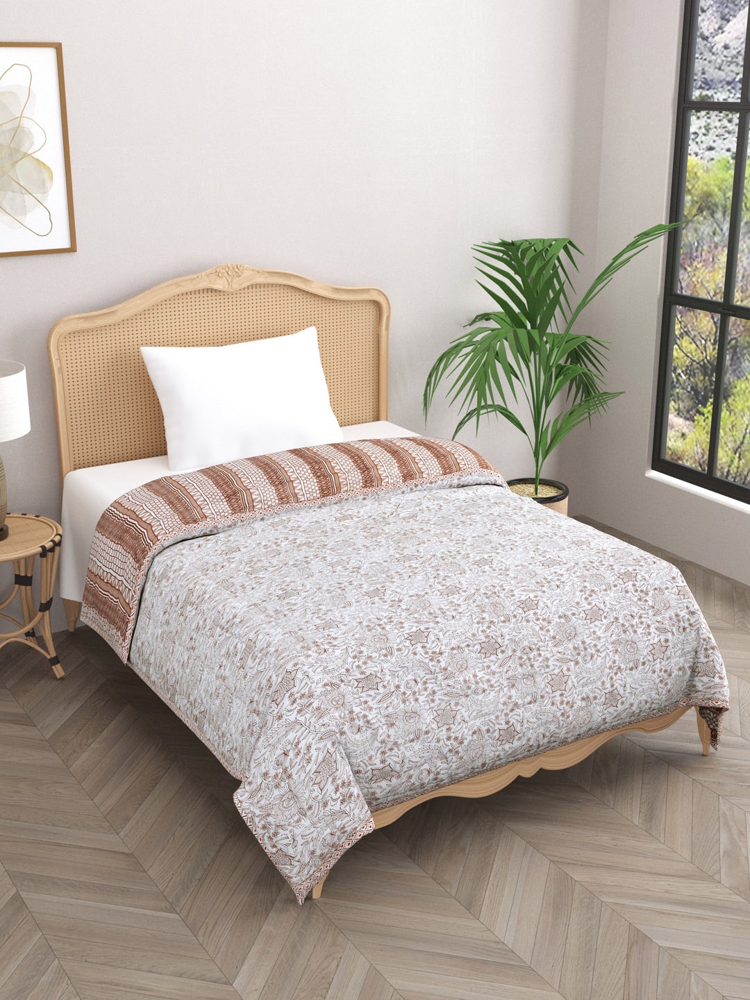 

Gulaab Jaipur Brown & White Floral Mild Winter Cotton 500 GSM Single Bed Quilt