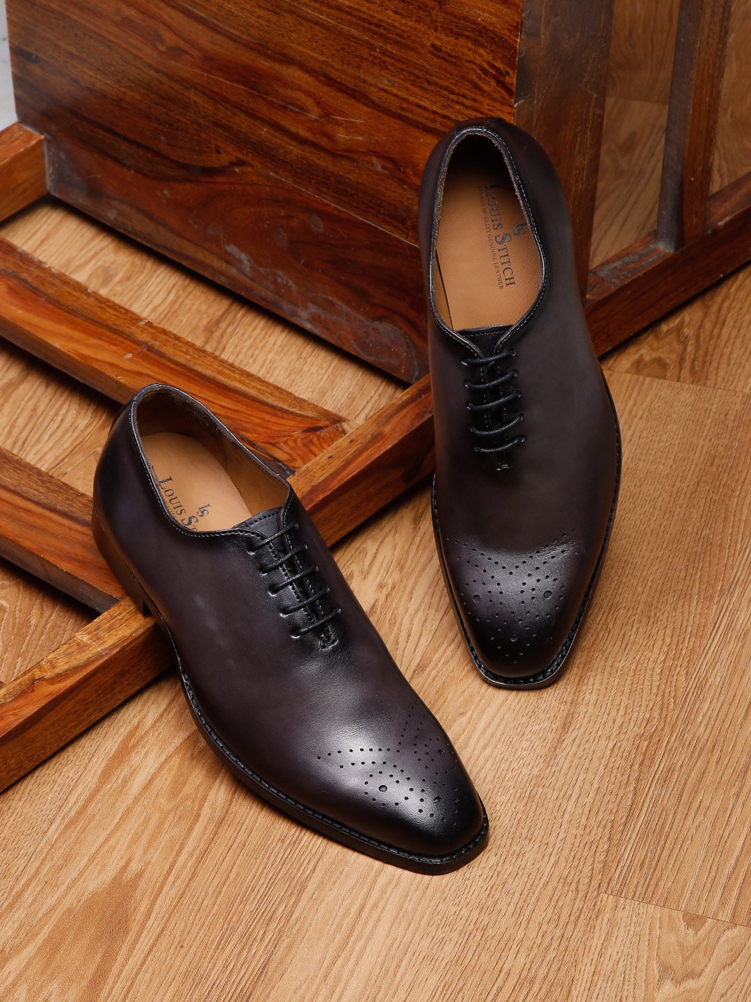 

LOUIS STITCH Men Textured Italian Leather Formal Derbys, Grey