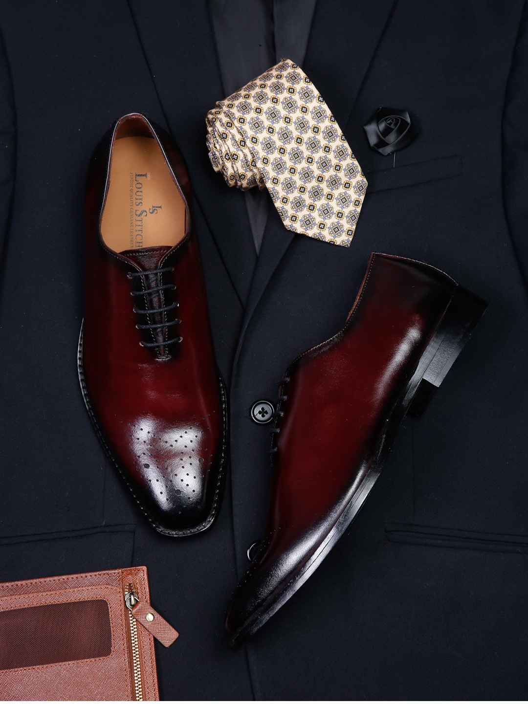 

LOUIS STITCH Men Leather Formal Oxfords, Red