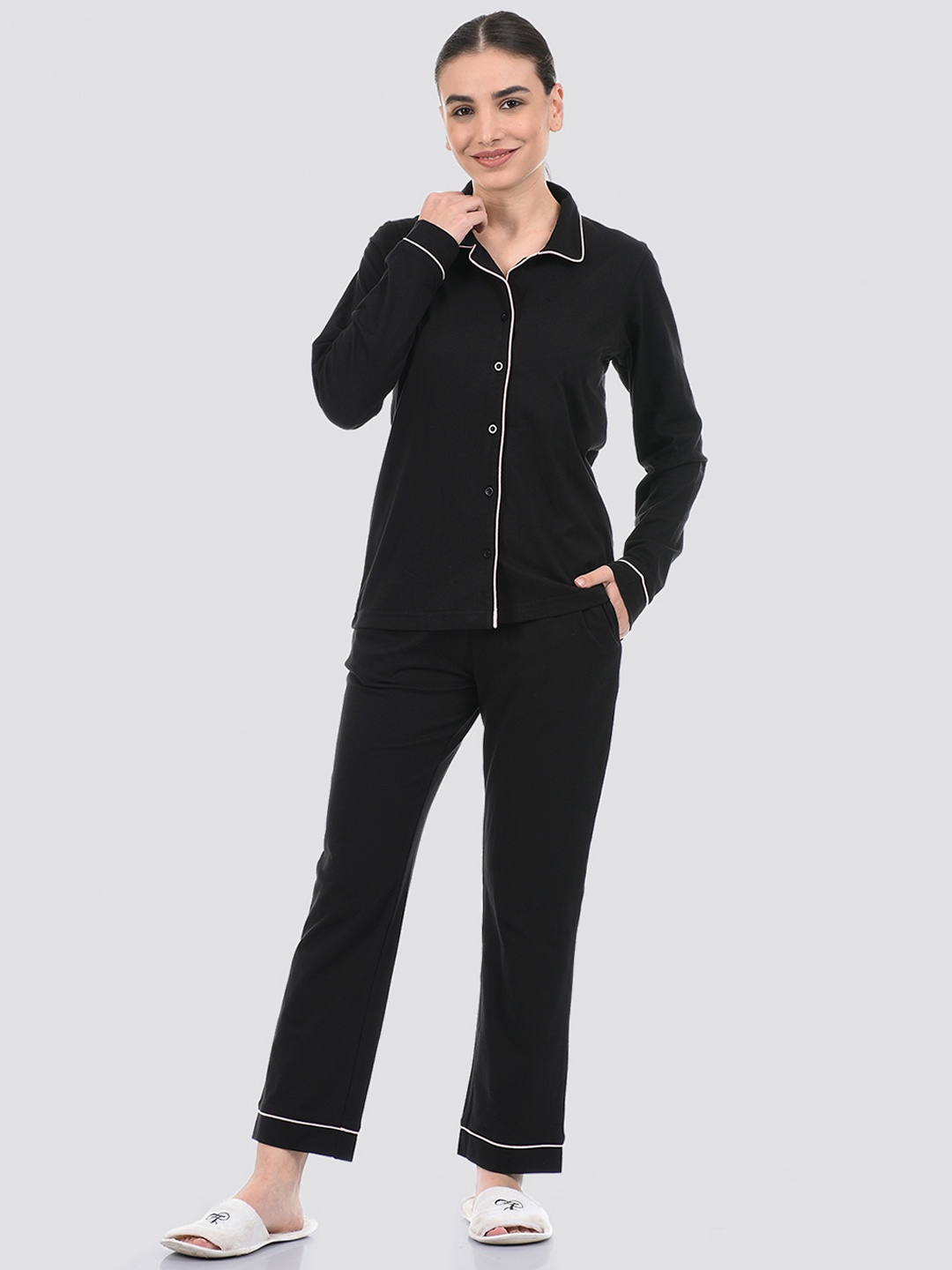 

ONEWAY Women Solid Lapel Collar Night Suit, Black