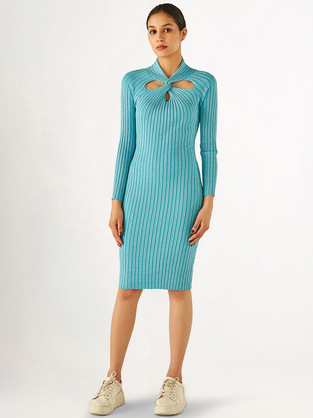 

COVER STORY Blue Keyhole Neck Sweater Dress