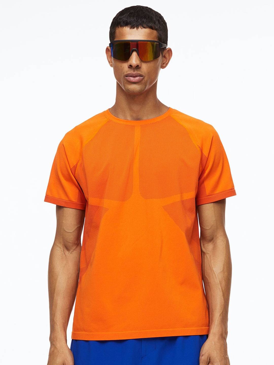 

H&M Men Seamless Sports Top in DryMove, Orange