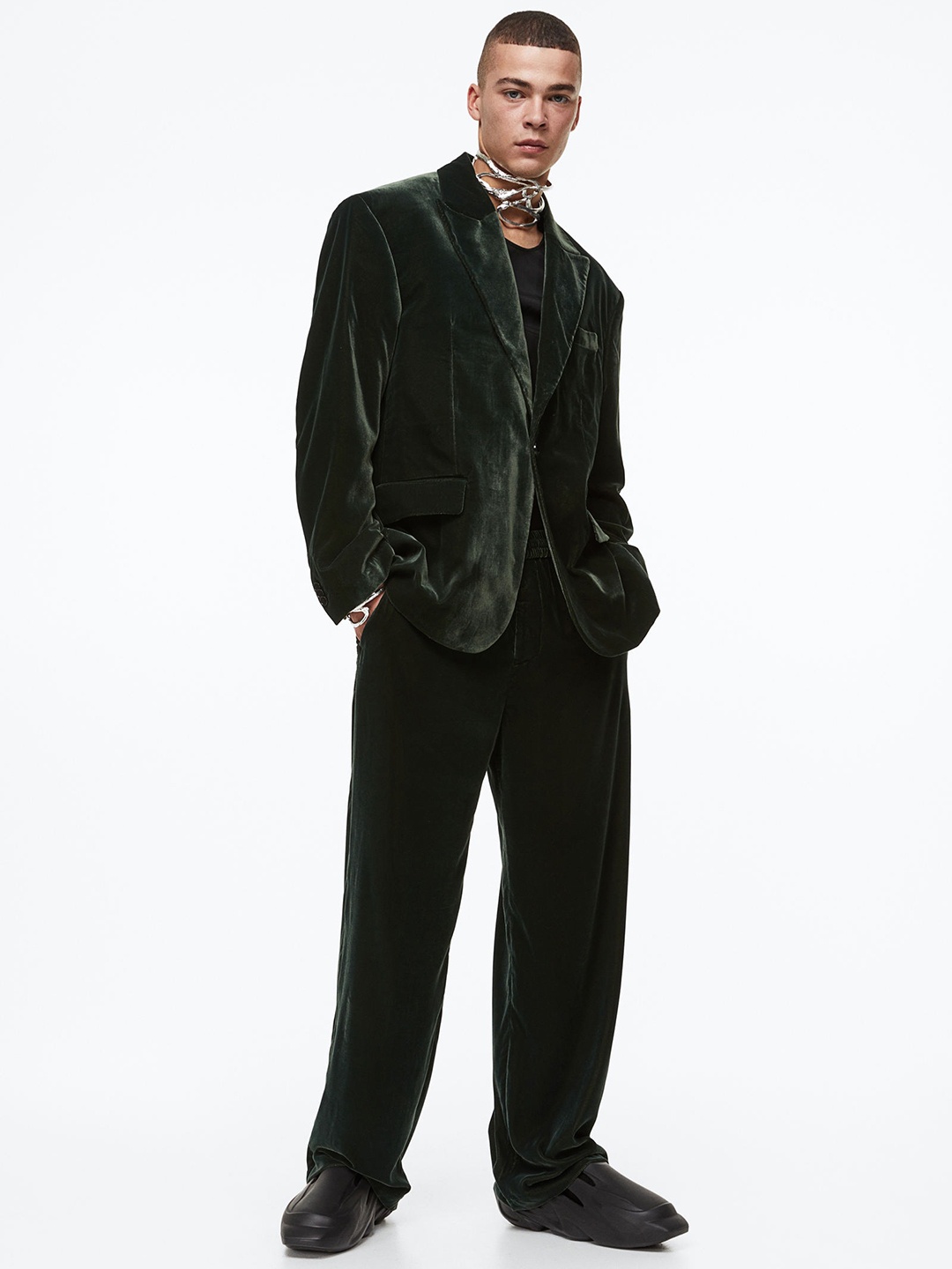 

H&M Men Velvet Trousers, Green