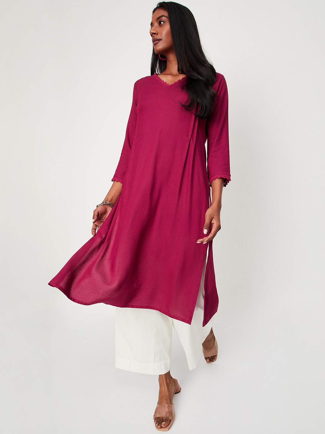 

max V-Neck Straight Fit Kurta, Magenta