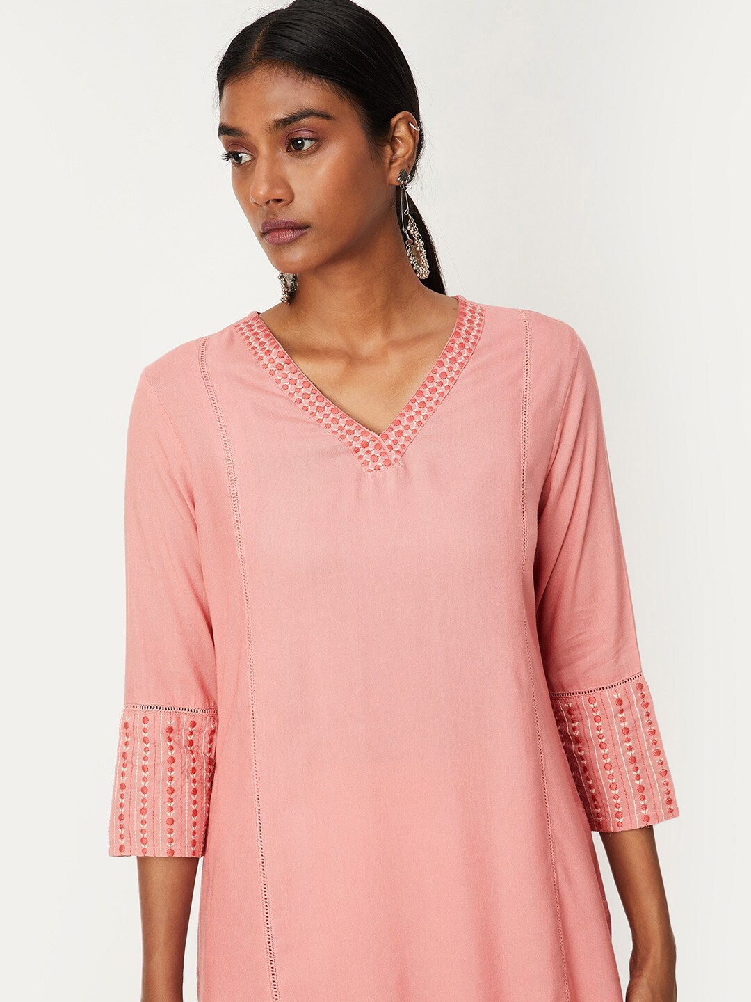 

max Thread Work Pastels Kurta, Pink