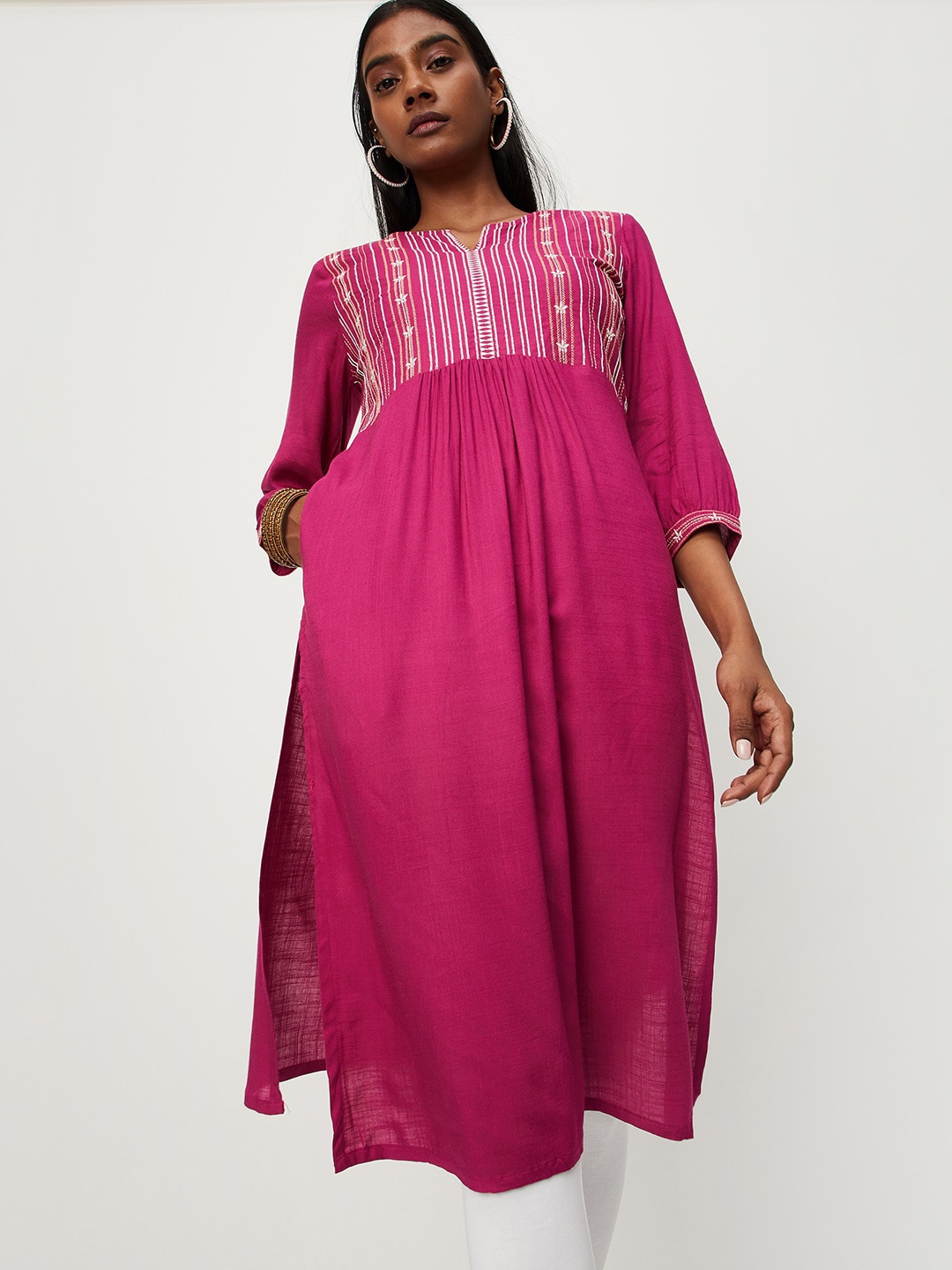 

max Women Maroon Embroidered Thread Work Kurta