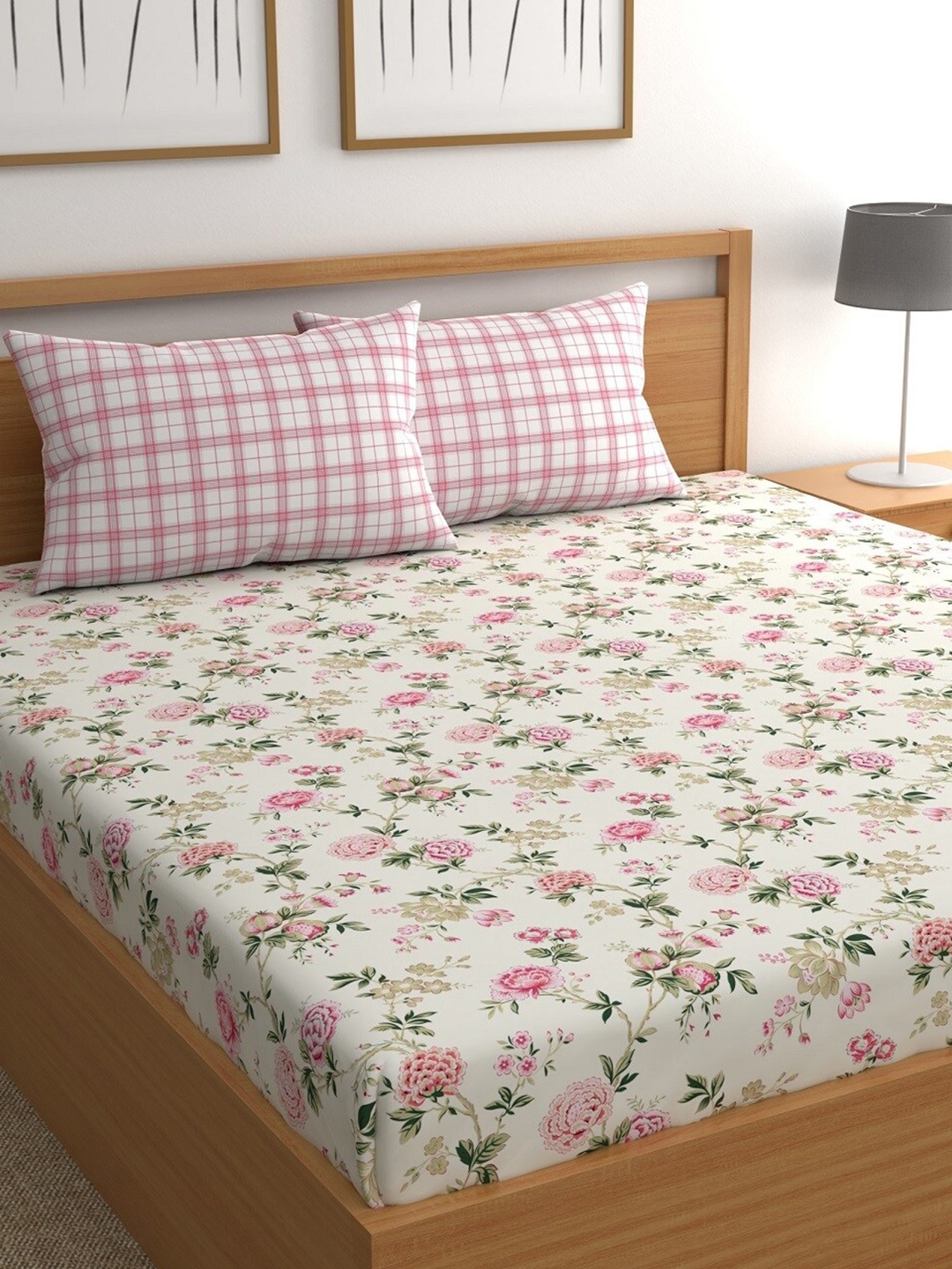 CHHAVI INDIA Off White & Pink Floral Ultra Soft 210 TC King Bedsheet with 2 Pillow Covers