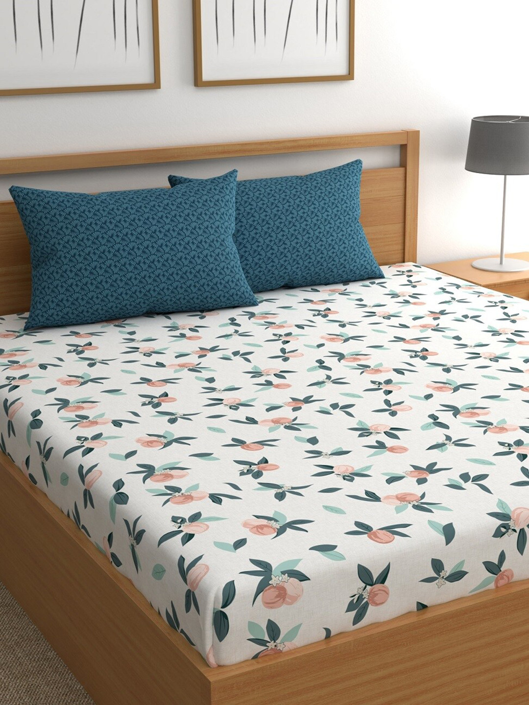 

CHHAVI INDIA White & Blue Floral Ultra Soft 210 TC King Bedsheet with 2 Pillow Covers