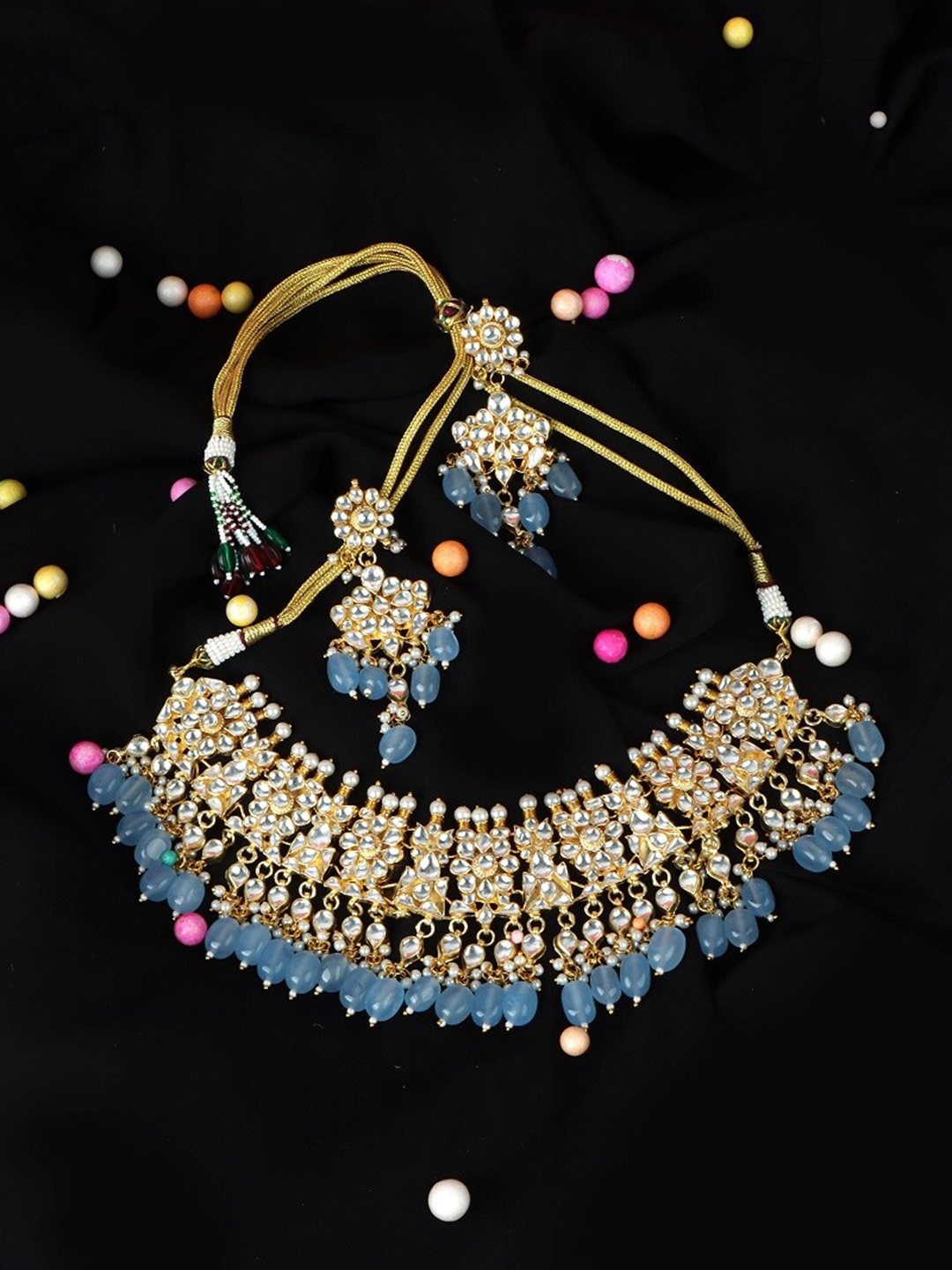 

AURAA TRENDS Kundan-Studded & Beaded Jewellery Set, Blue