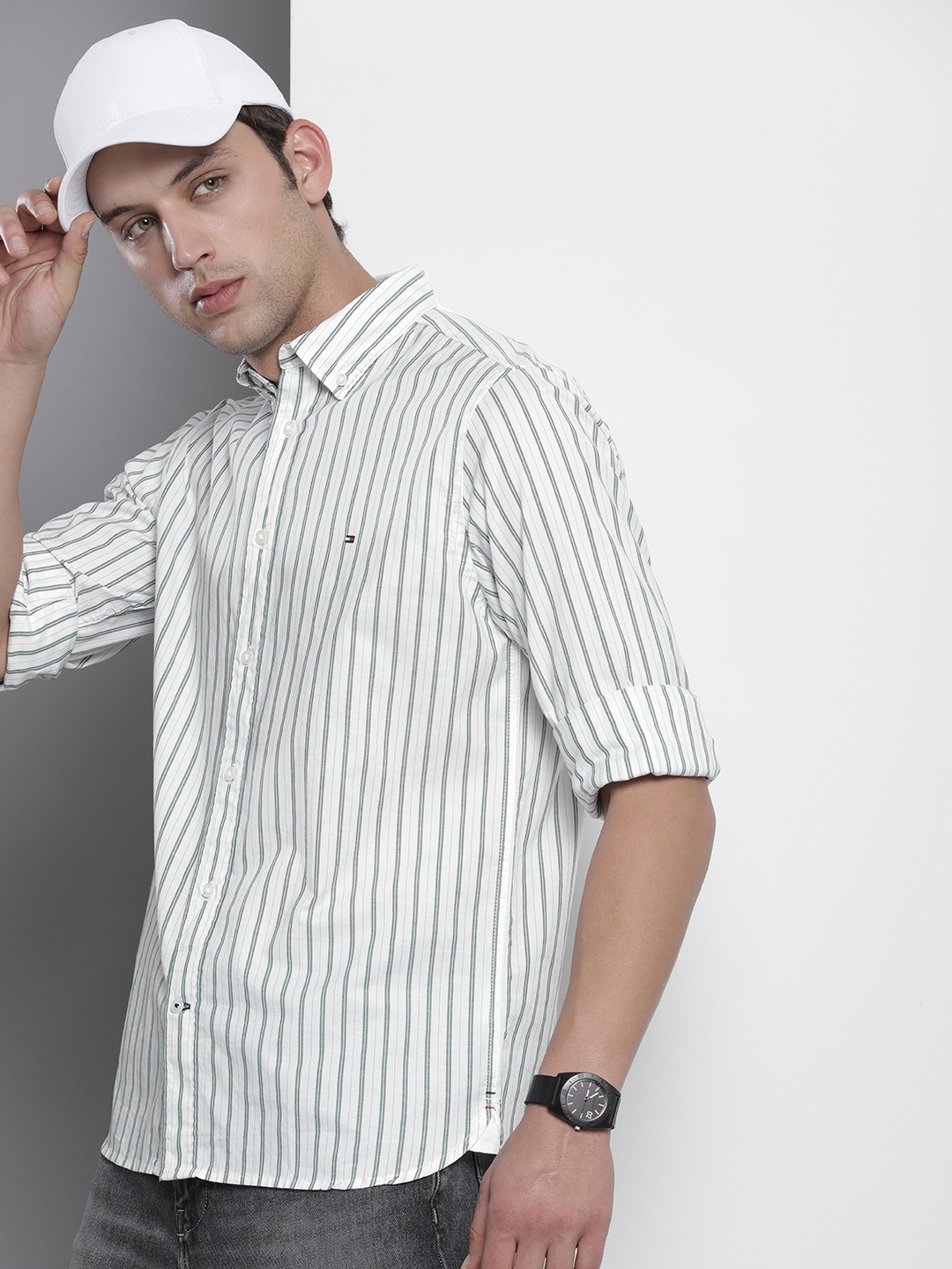 

Tommy Hilfiger Men Striped Pure Cotton Casual Shirt, Green