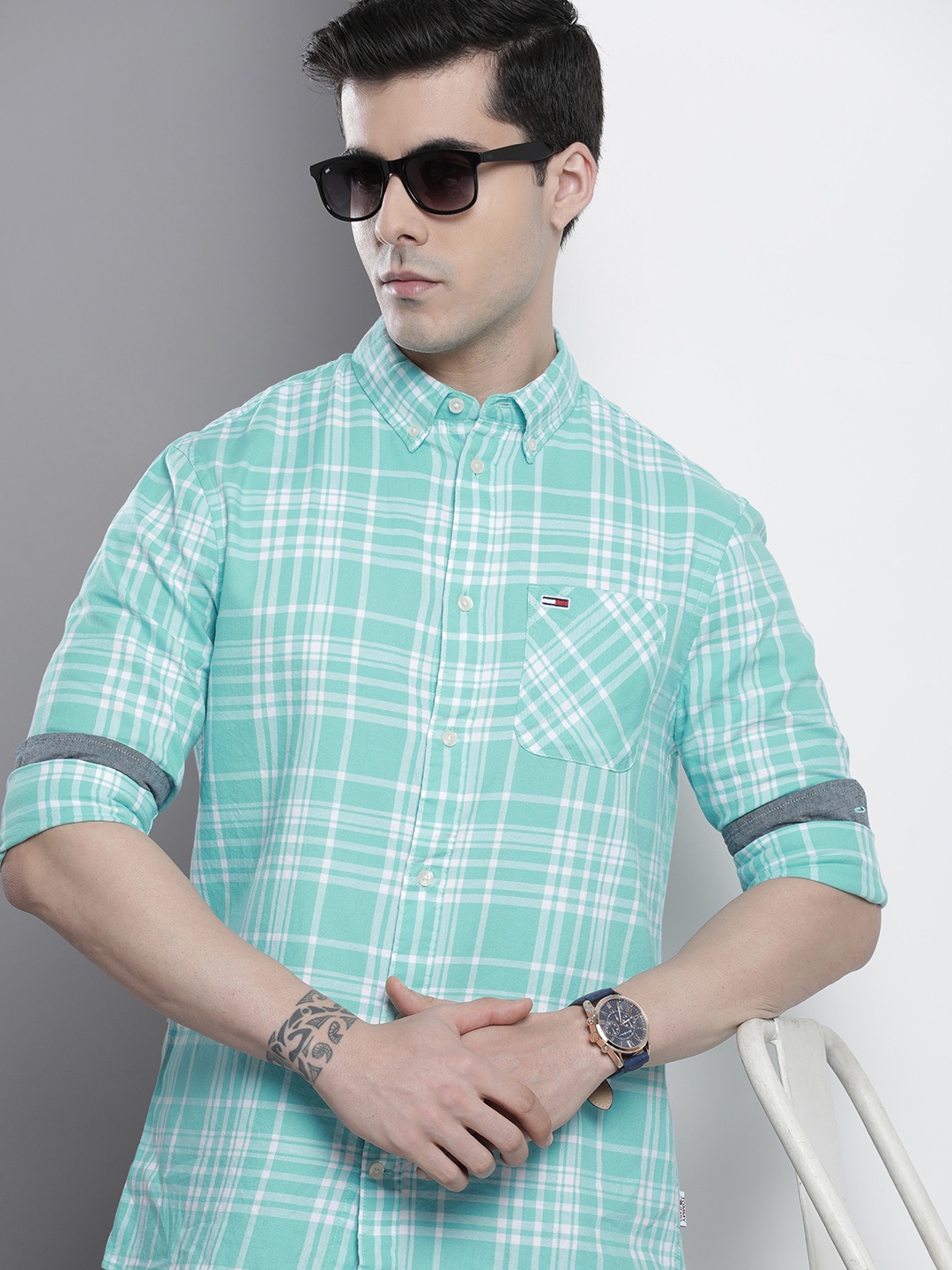 

Tommy Hilfiger Men Pure Cotton Checked Casual Shirt, Turquoise blue