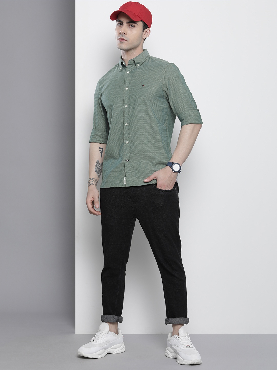 

Tommy Hilfiger Men Textured Self Design Slim Fit Casual Shirt, Green