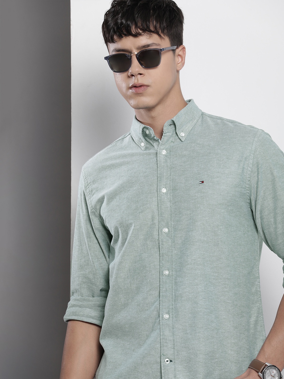 

Tommy Hilfiger Men Button-Down Collar Casual Shirt, Green
