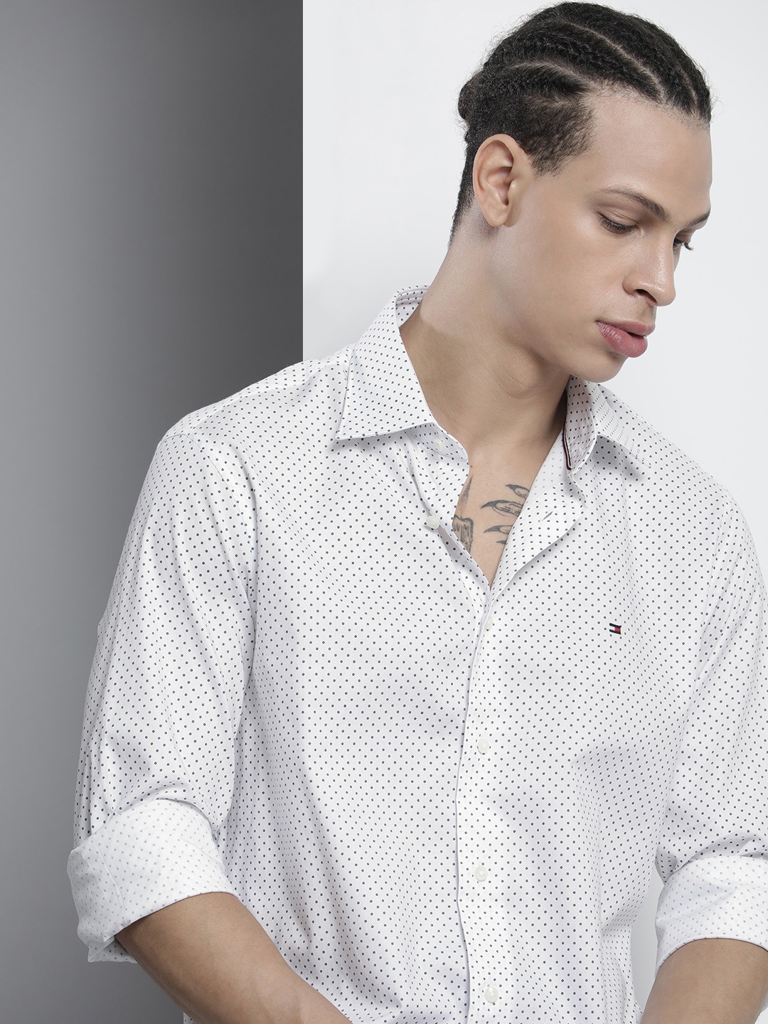 

Tommy Hilfiger Men Polka-Dots Printed Pure Cotton Casual Shirt, White