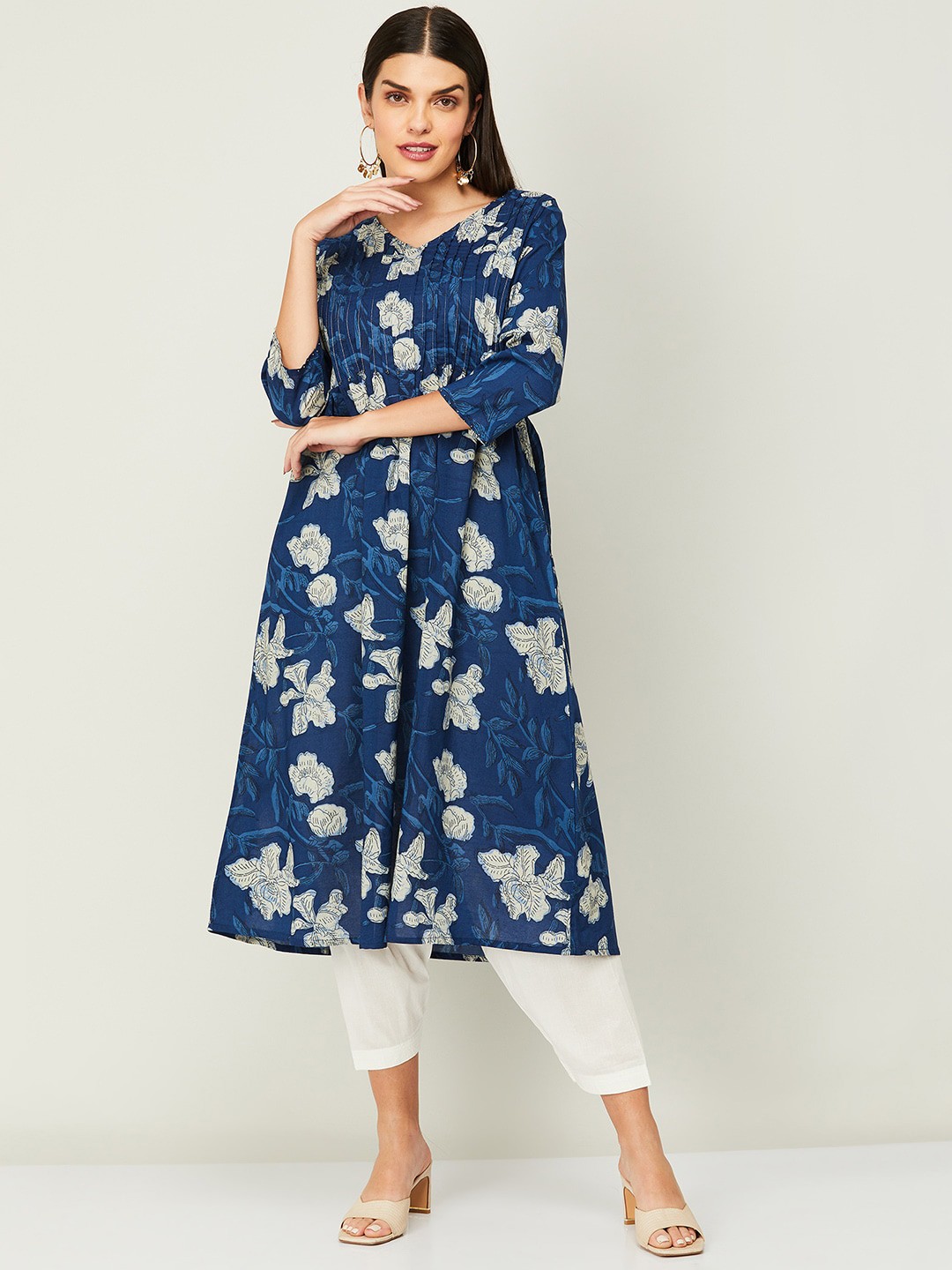 

Melange by Lifestyle Printed Thread Work Anarkali Kurta, Blue