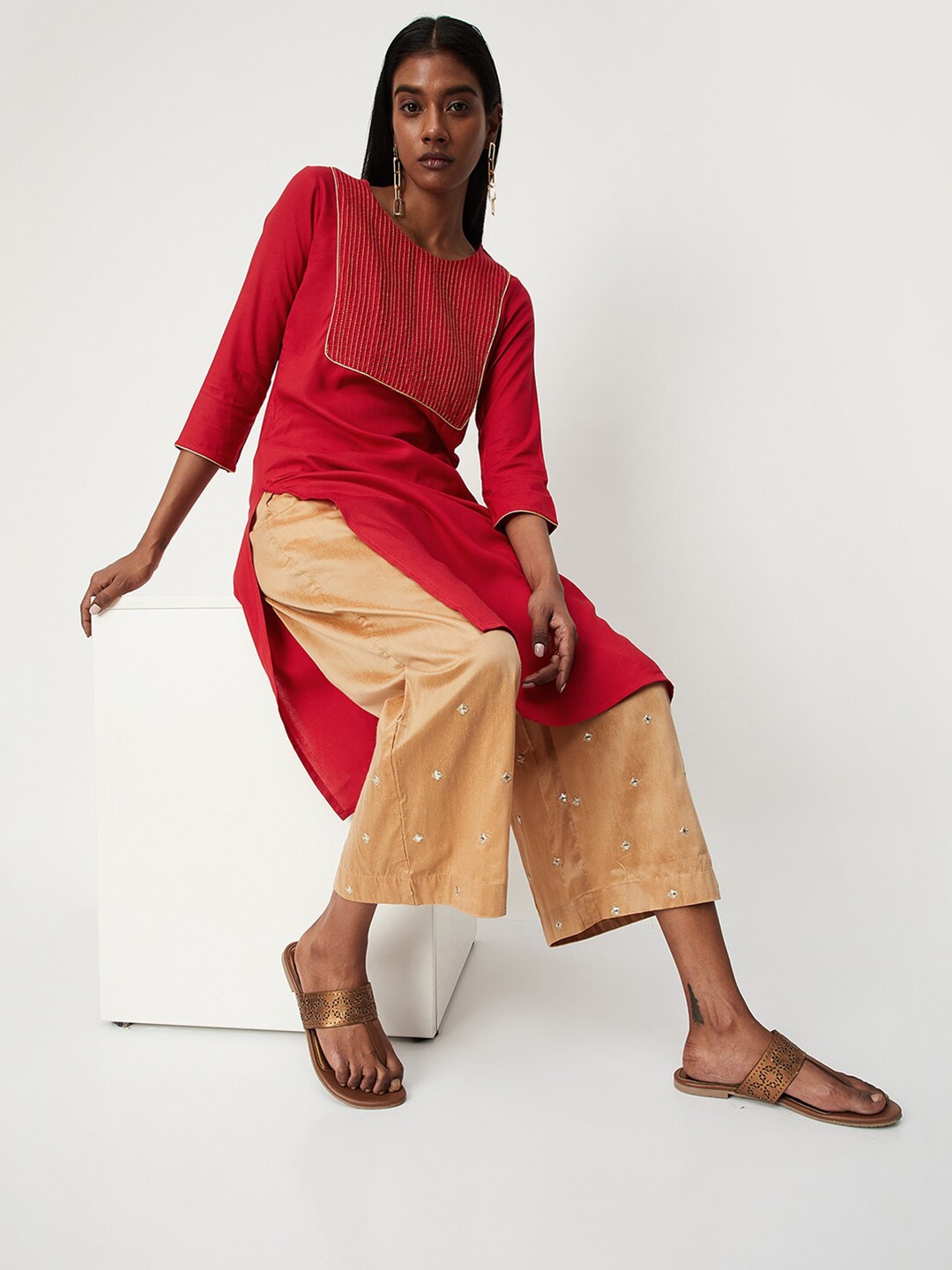 

max Women Embroidered Palazzos, Gold