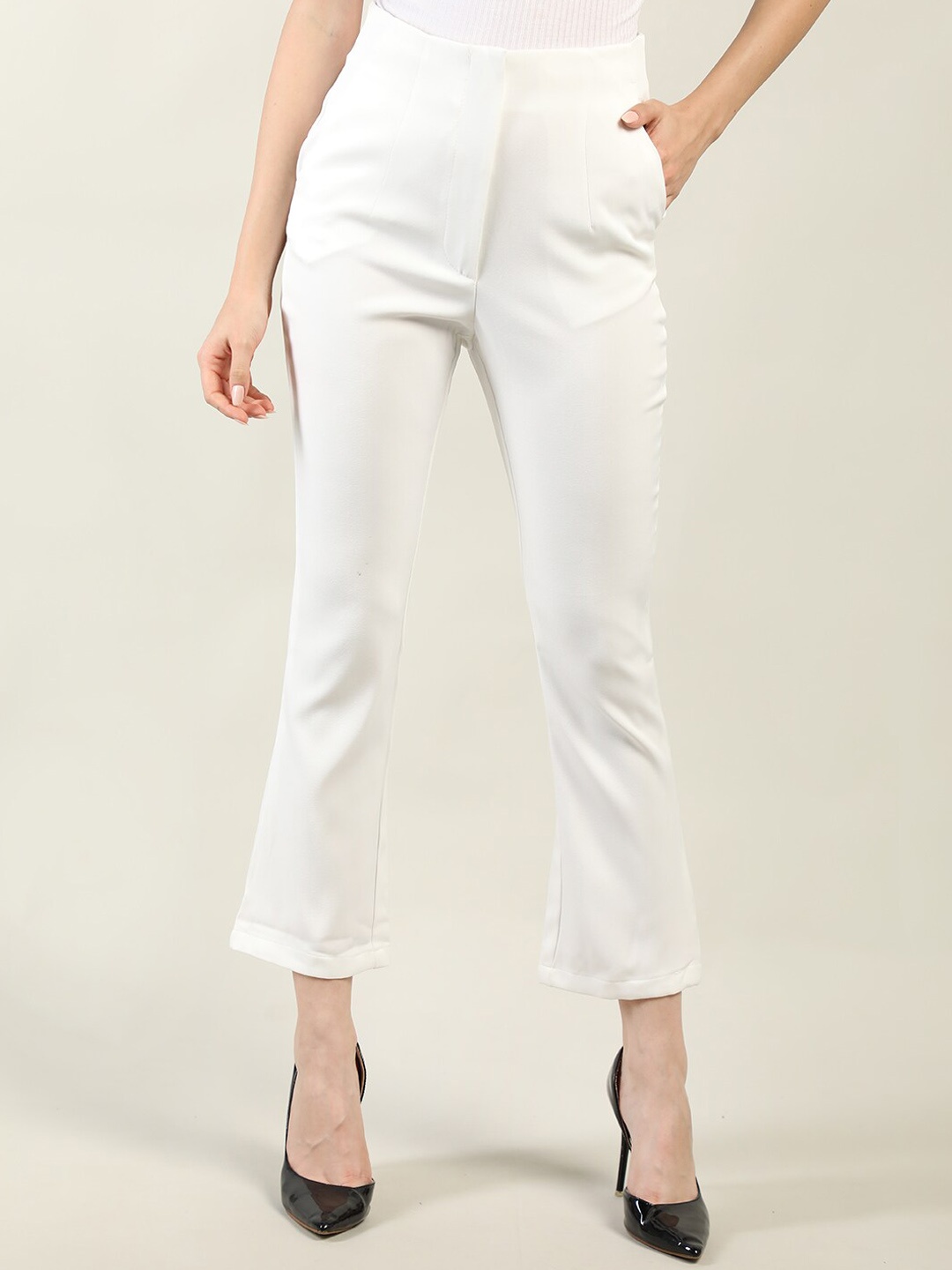 

Dlanxa Women Custom Easy Wash Cropped Trousers, Off white