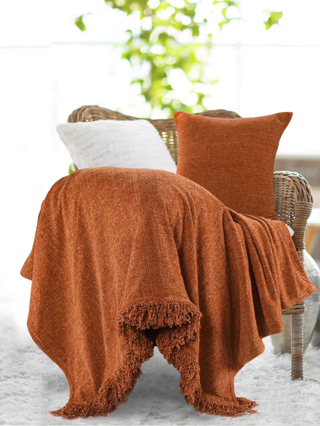 

SASHAA WORLD Super-Soft Throws With Cushion, Rust