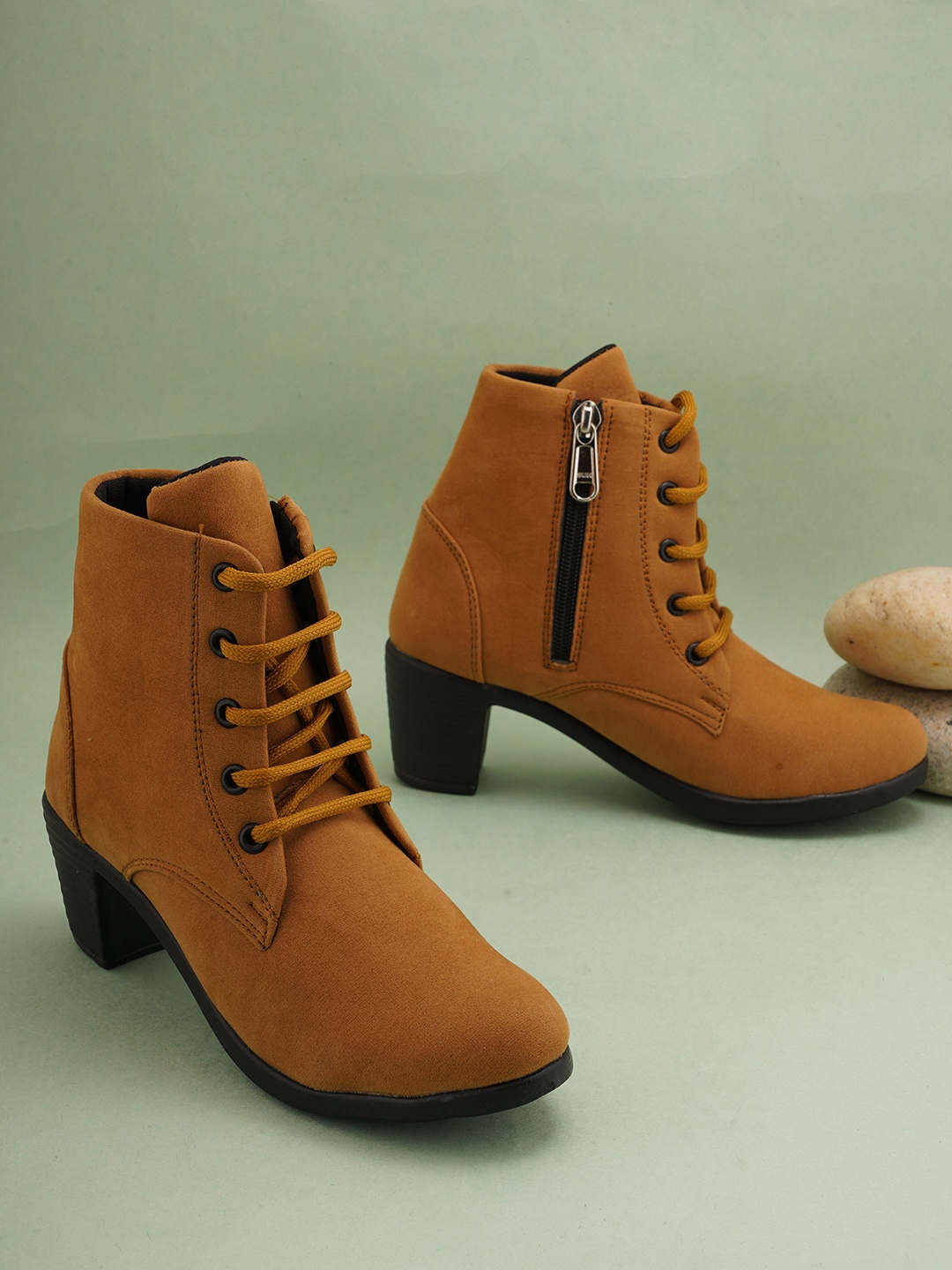 

Walkfree Women Casual Boots, Tan