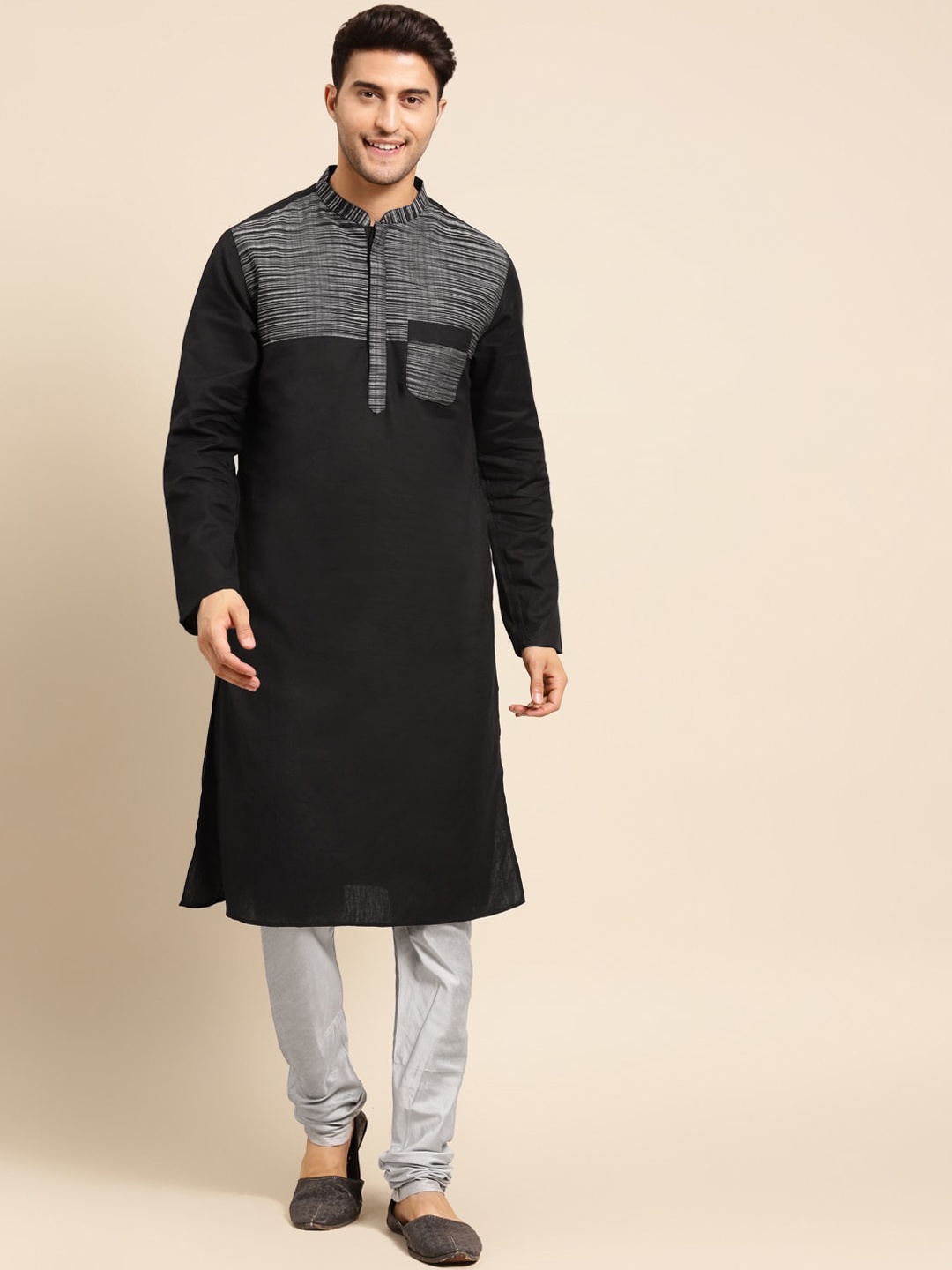 

KISAH Men Black Thread Work Kurta