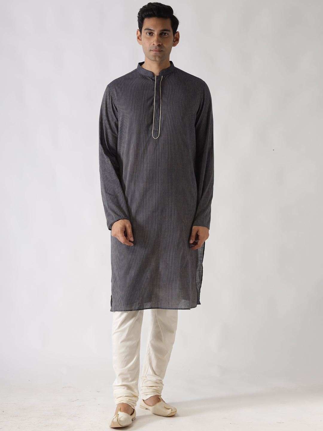 

KISAH Men Striped Kurta With Churidar, Black