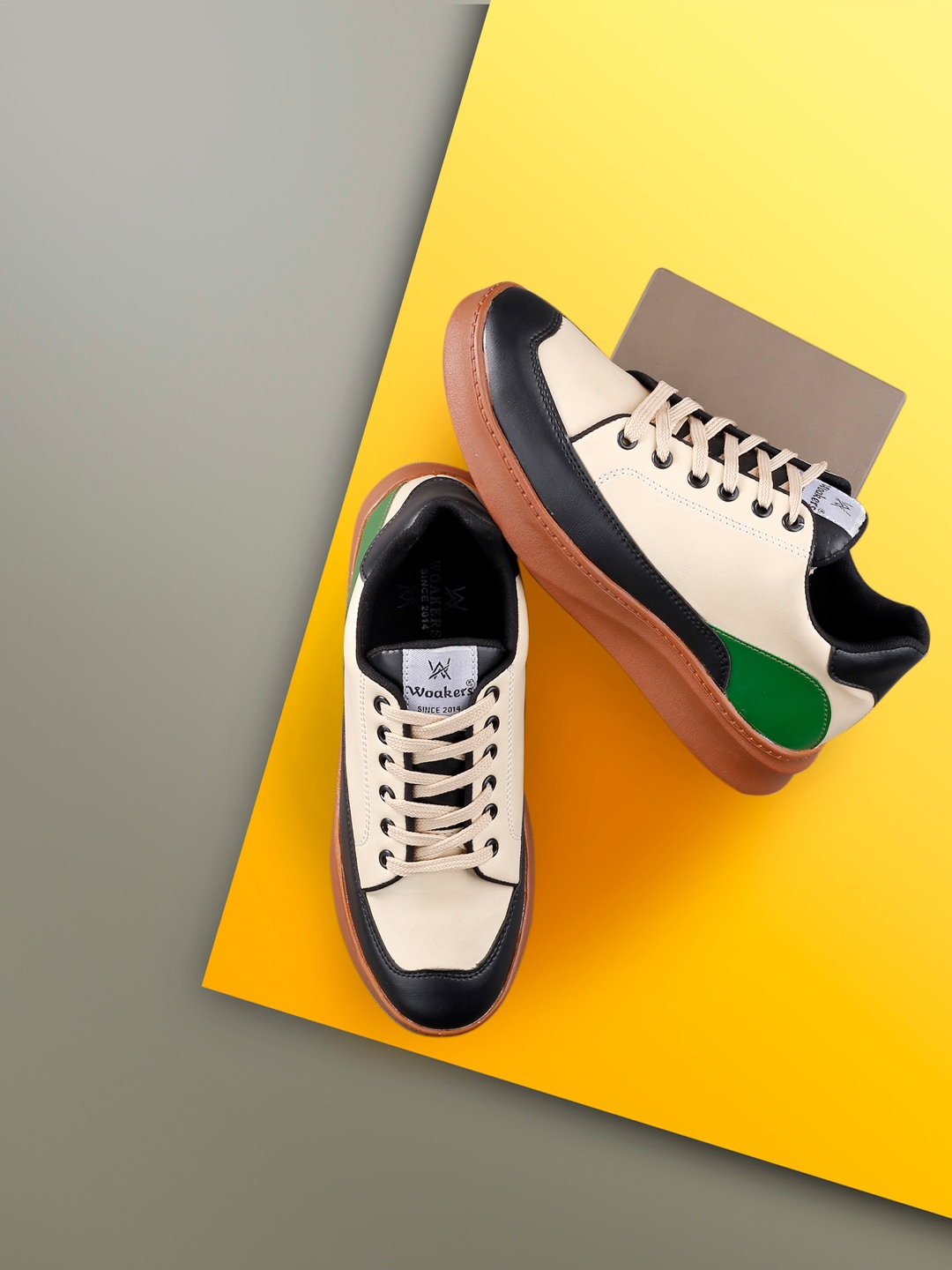 

Woakers Men Colourblocked Waterproof Lining Sneakers, Cream
