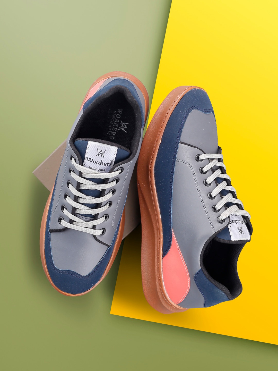 

Woakers Men Grey Colourblocked Waterproof Lining Sneakers