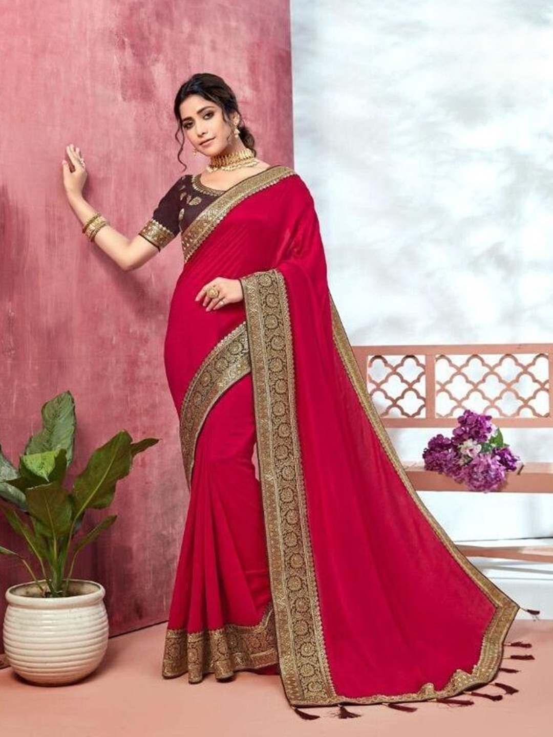 

SHAIBO SAREE Embroidered Silk Cotton Saree, Magenta