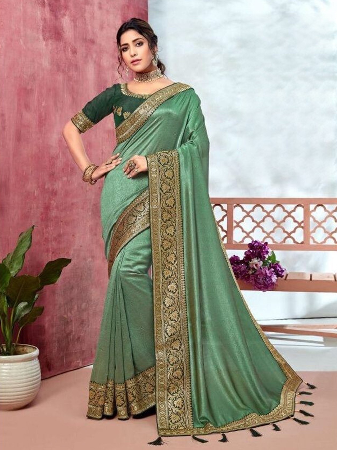 

SHAIBO SAREE Embroidered Silk Cotton Saree, Green