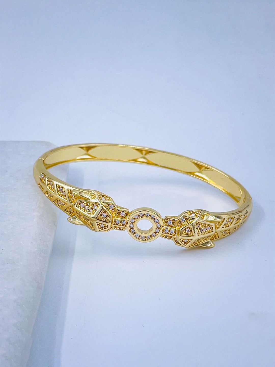 

ZIVOM Women Brass Cubic Zirconia Gold-Plated Kada Bracelet