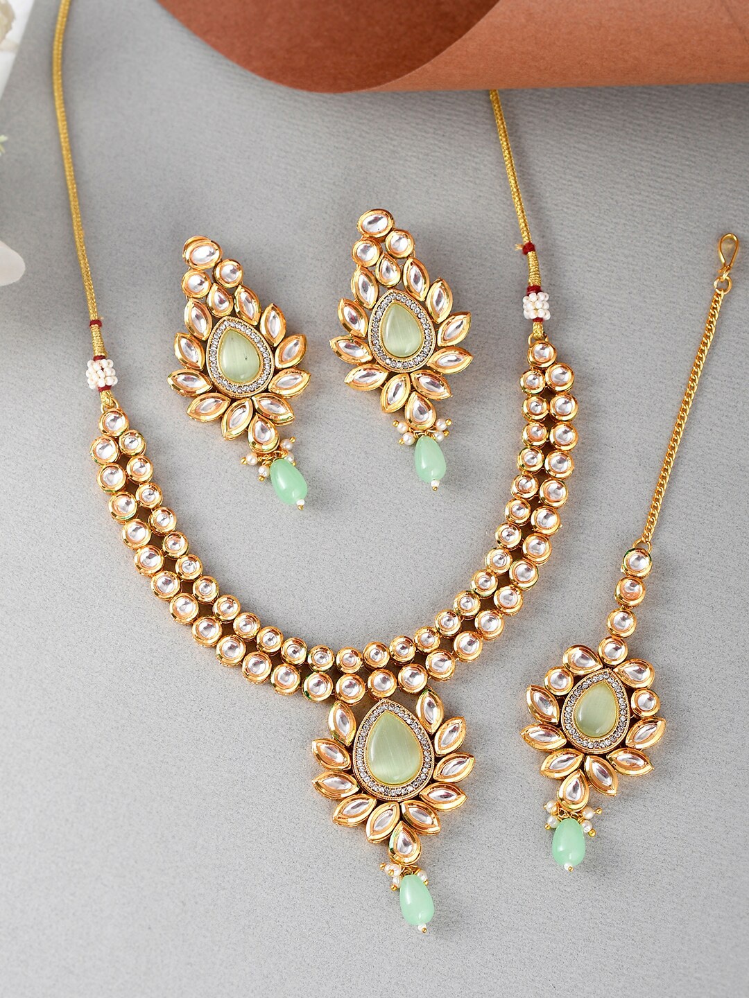 

Voylla Gold-Plated Kundan & Bead Studded Jewellery Set, White