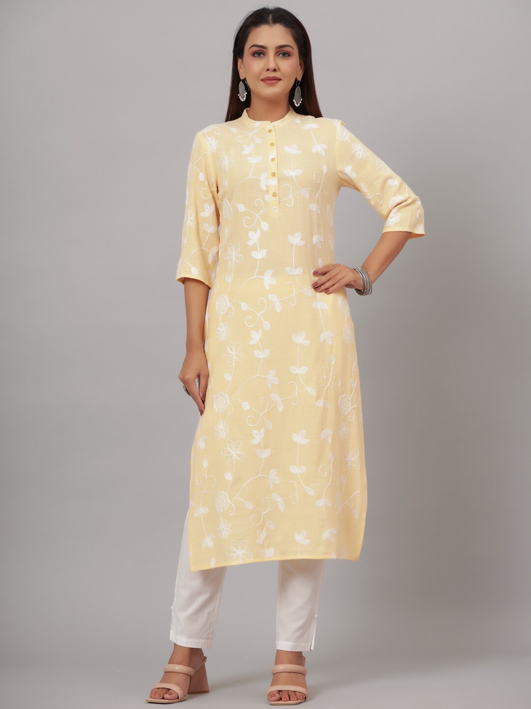 

CRAFTED FOR YOU Embroidered Pure Cotton Straight Kurta with Trousers, Yellow
