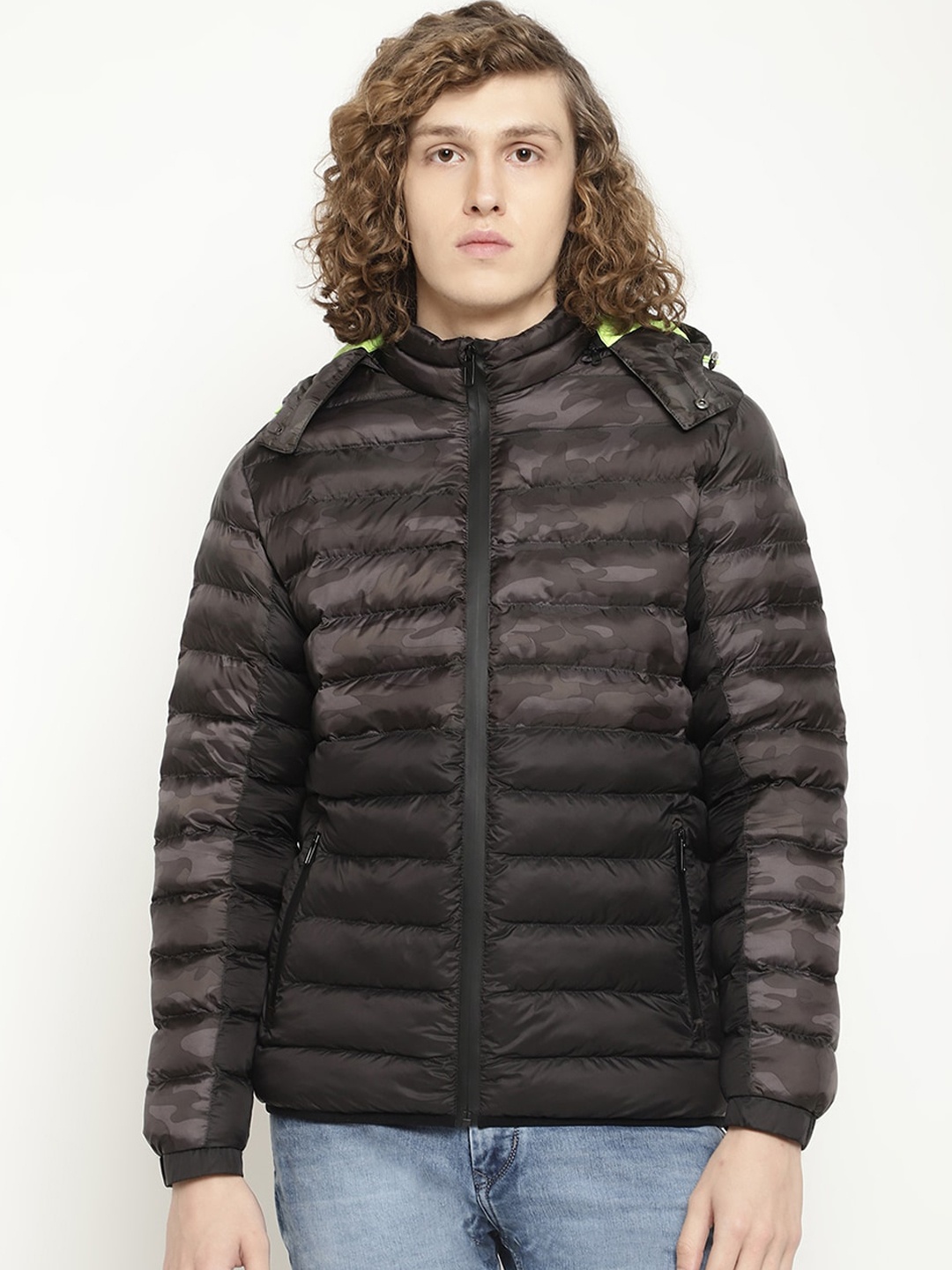 METTLE Men Camouflage Puffer Jacket, Grey