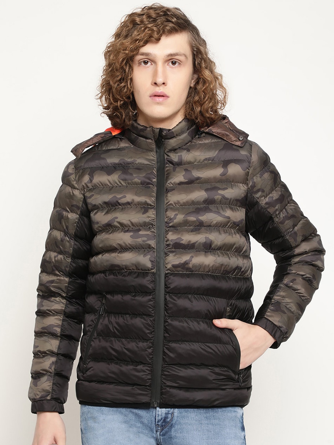 

METTLE Men Camouflage Puffer Jacket, Olive