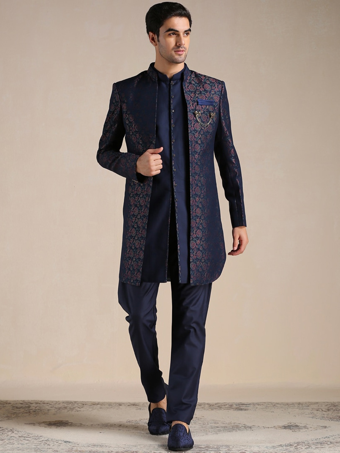 

Manyavar Men Brocade Printed Sherwani Set, Blue