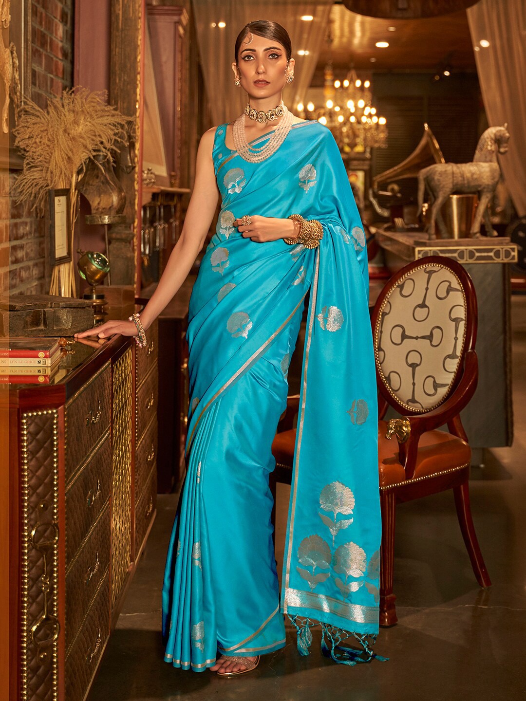 

Mitera Woven Design Zari Banarasi Saree, Blue