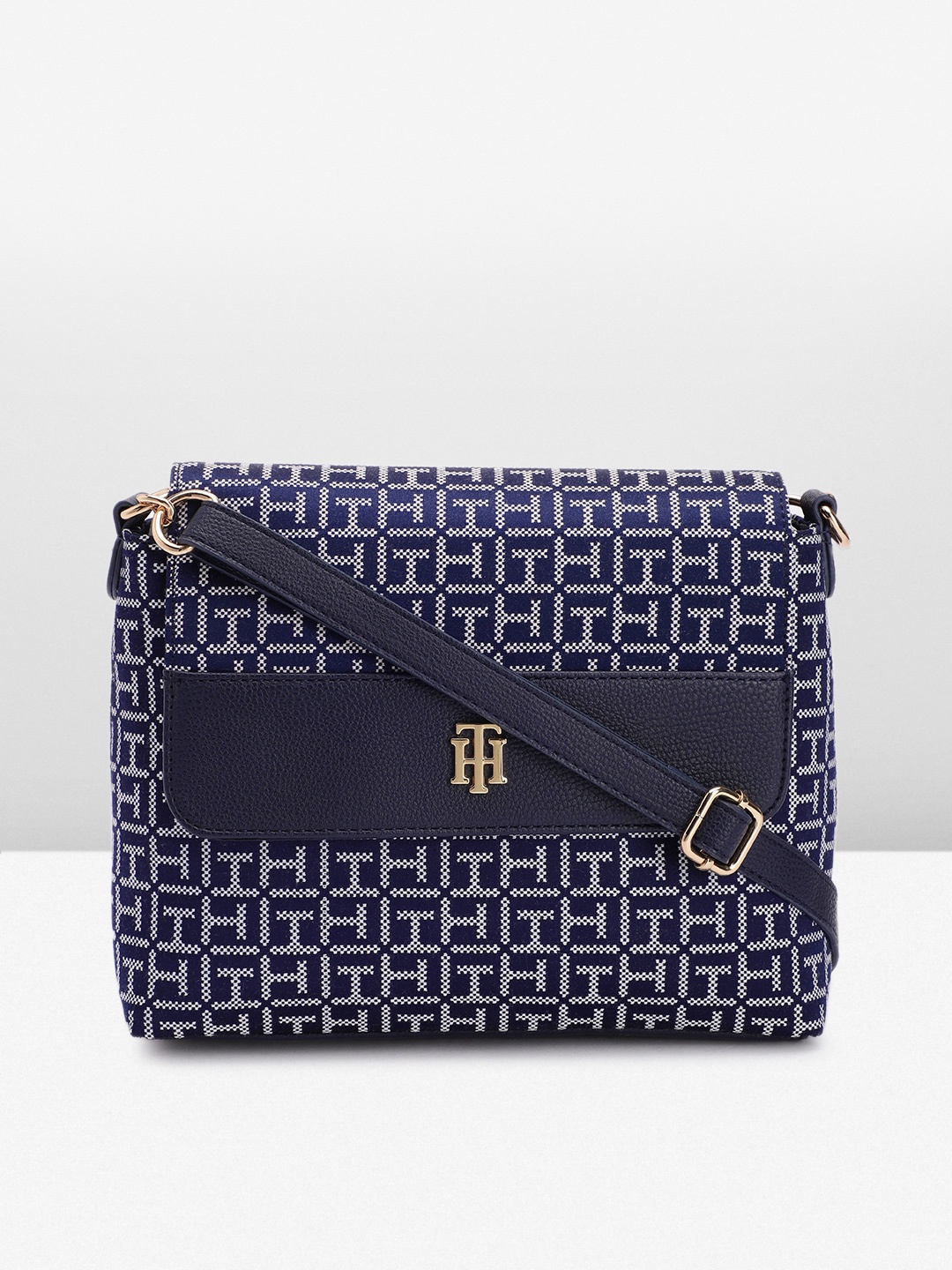 

Tommy Hilfiger Textured Sling Bag, Navy blue