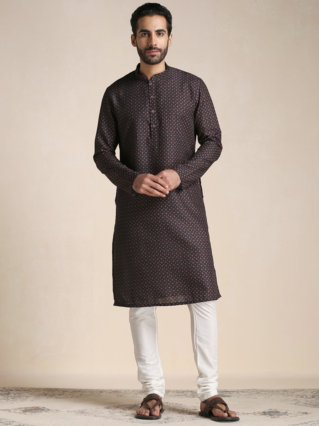 

Manyavar Men Blue Printed Cotton Kurta