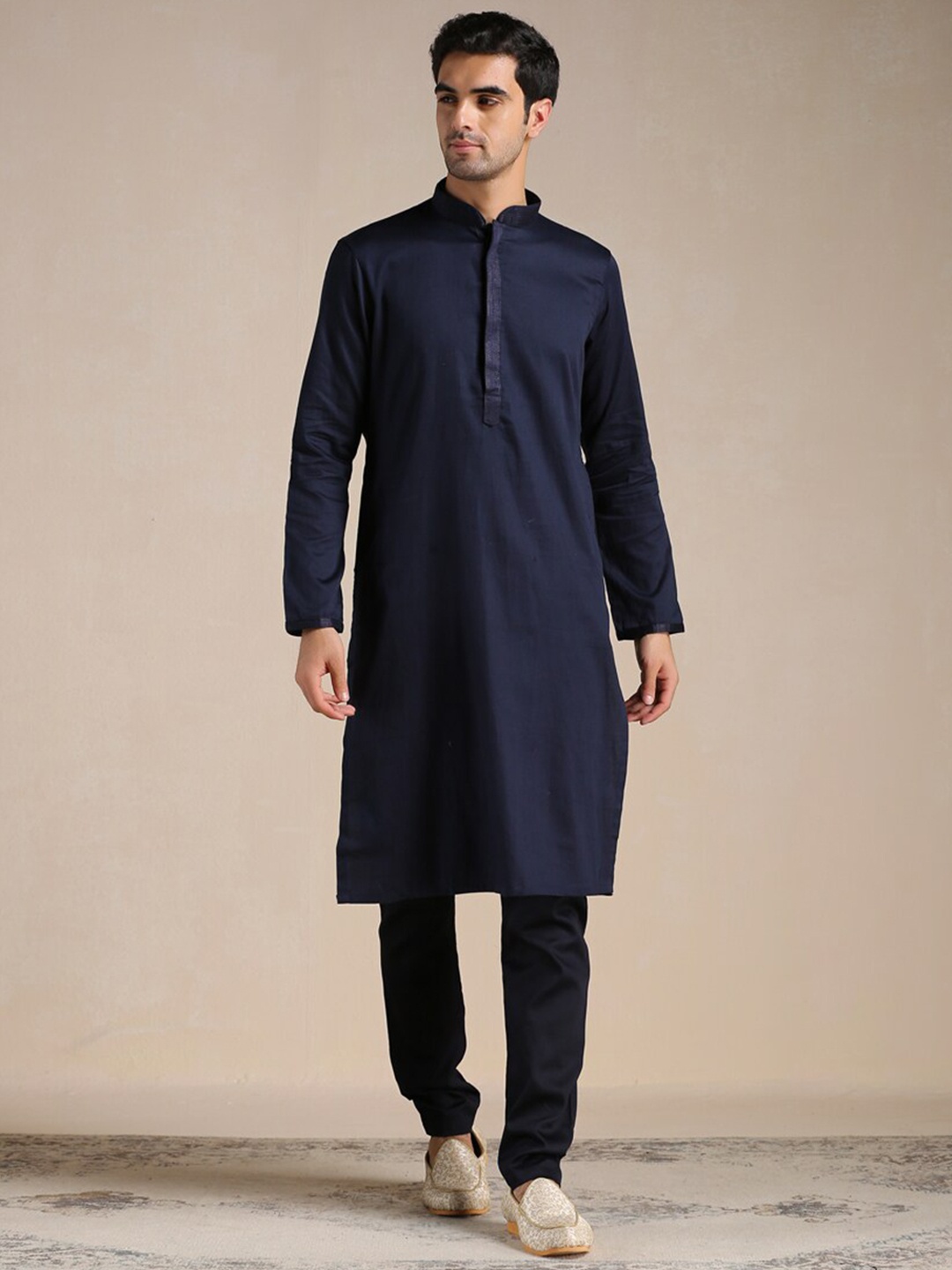 Manyavar Men Pure Cotton Full Sleeves Kurta With Churidar, Blue