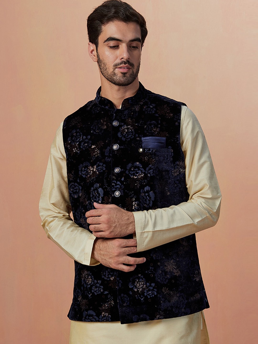 

Manyavar Men Printed Woven Nehru Jackets, Blue