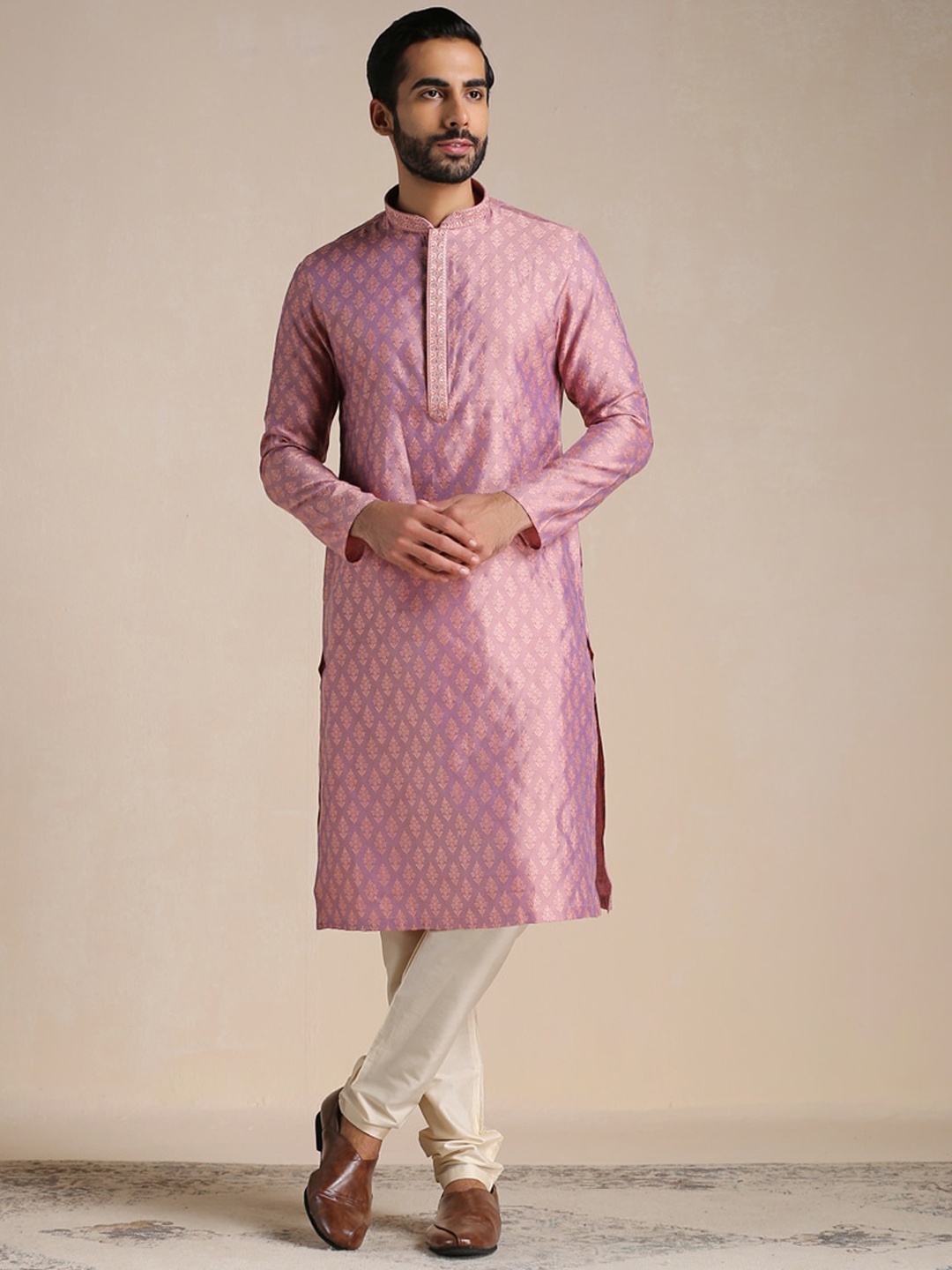 

Manyavar Men Printed Kurta with Churidar, Coral